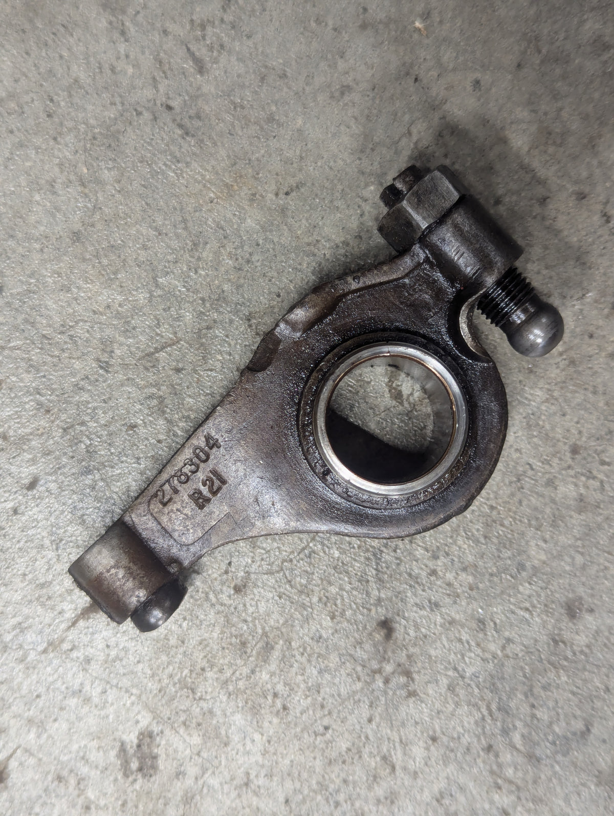 Rocker Arm IH International 278304R21 278304R11 USED