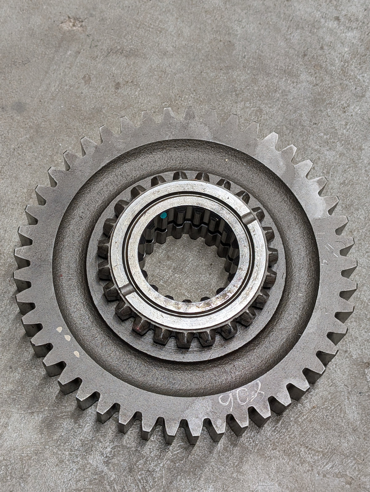 Hi-Lo Driven Gear IH International 380290R21 380290R11 USED