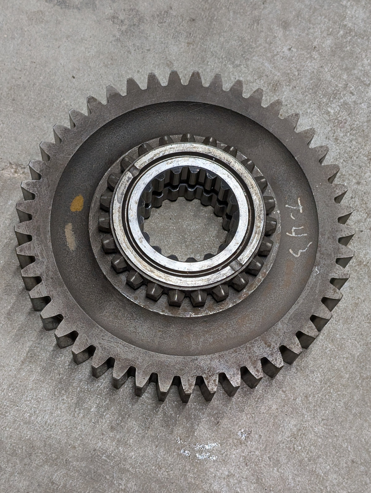 Hi-Lo Driven Gear IH International 380290R21 380290R11 USED