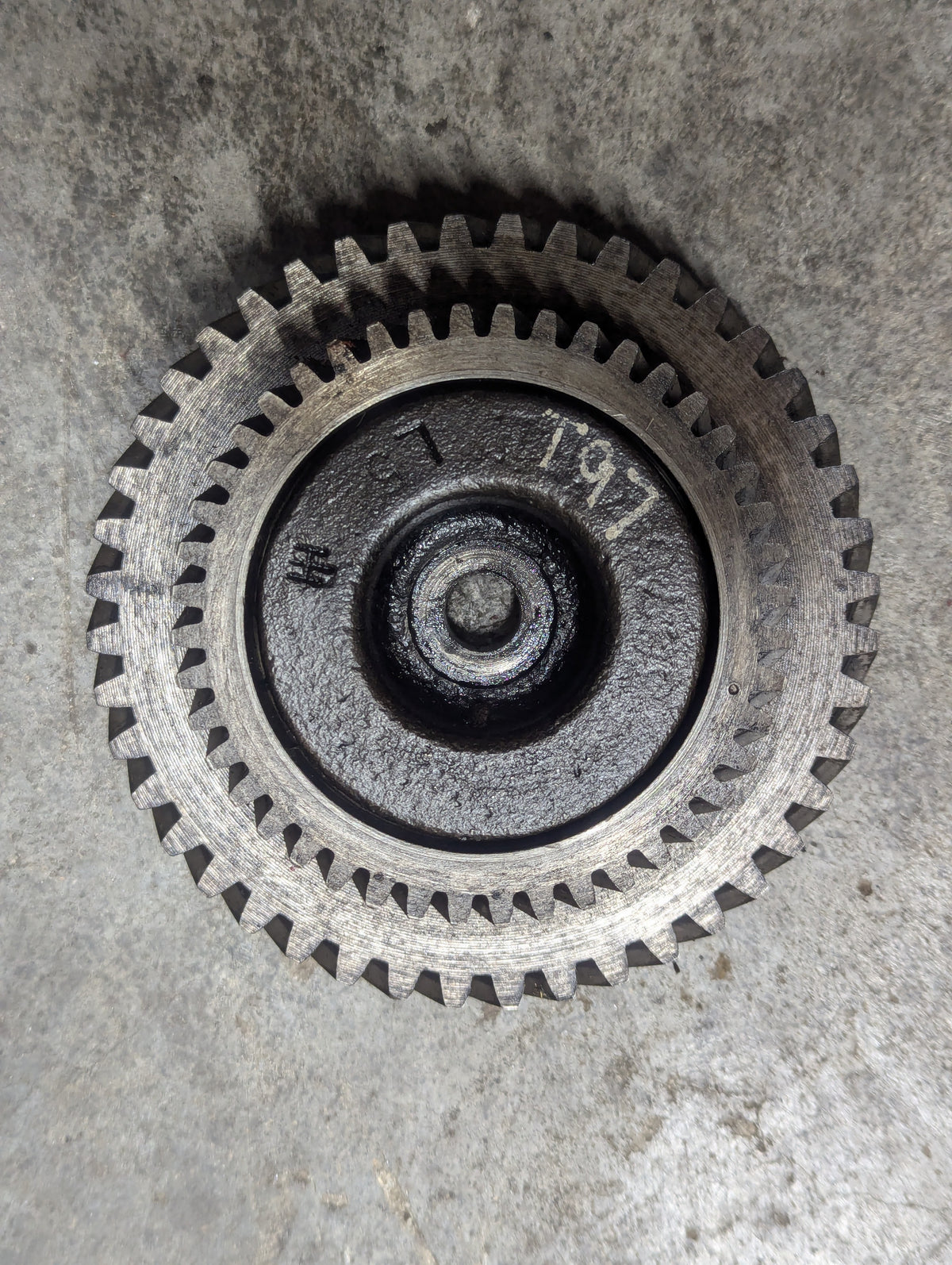 Idler Gear Assembly IH International 278263R11 367580R11 USED