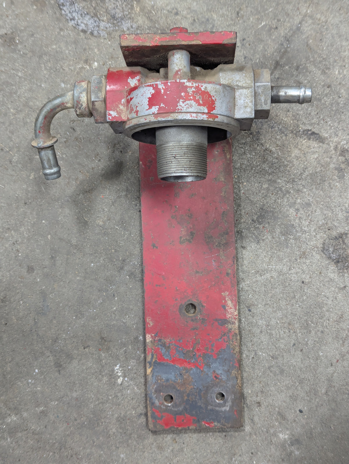 Hydraulic Oil Filter Base IH International 137938C91 USED