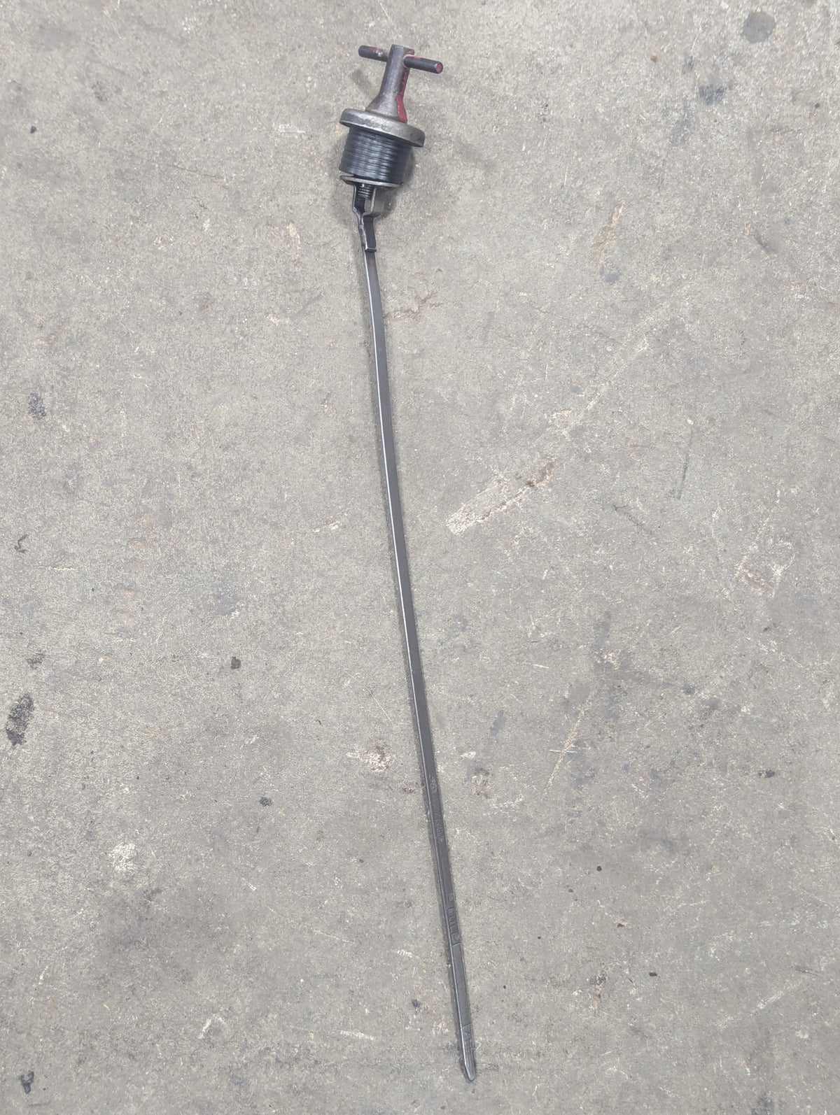 Engine Oil Dipstick IH International 381427R93 USED