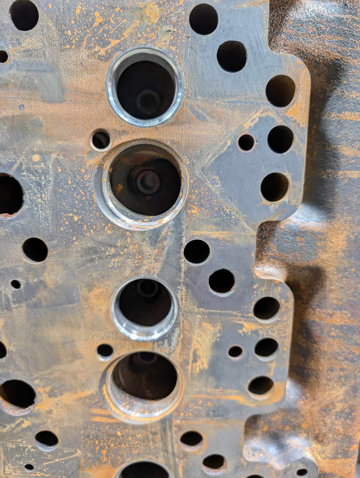 Cylinder Head IH International 345149R1 345149R2 345149R3 USED