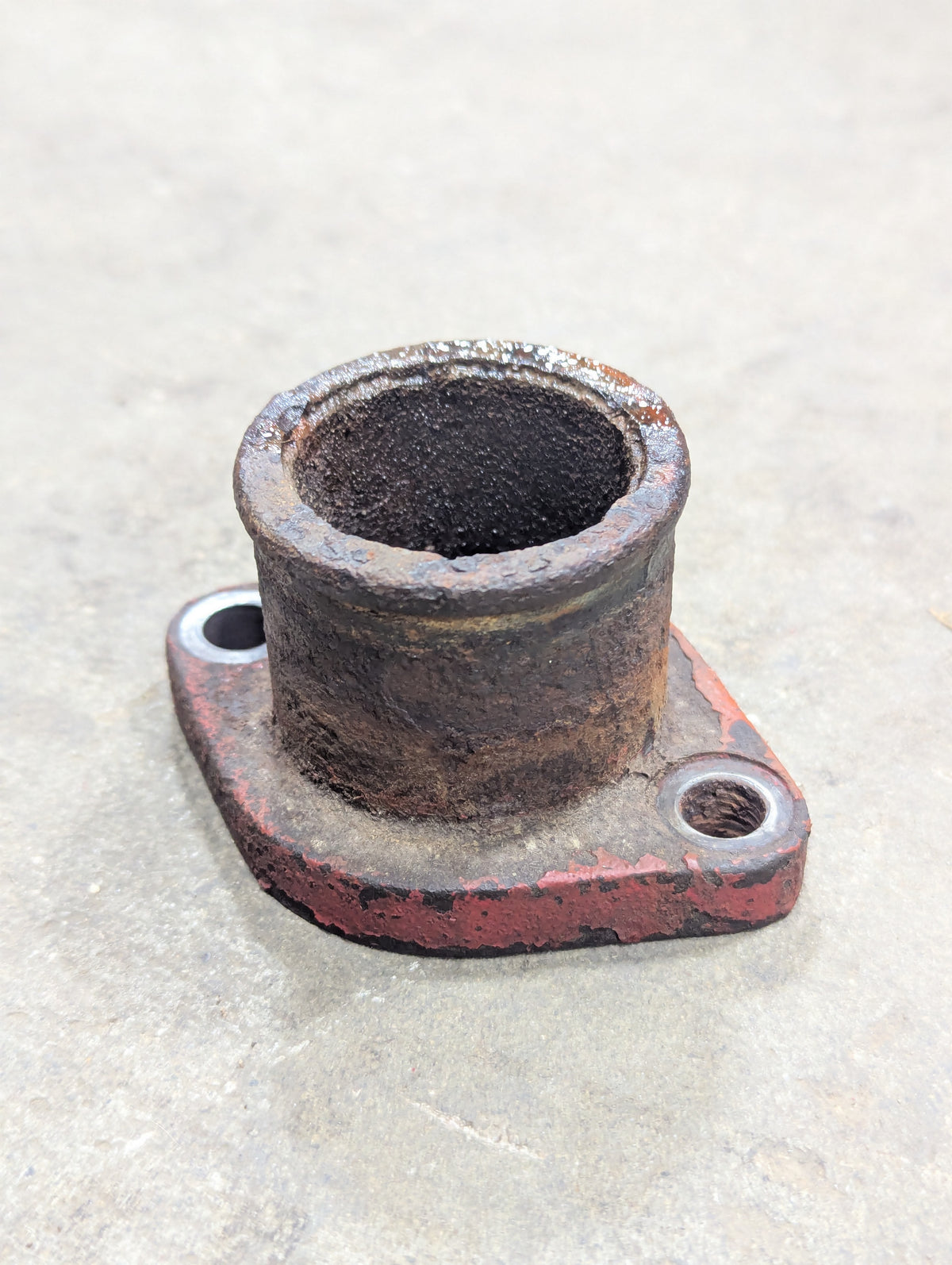 Water Outlet Flange IH International 3132142R2 USED