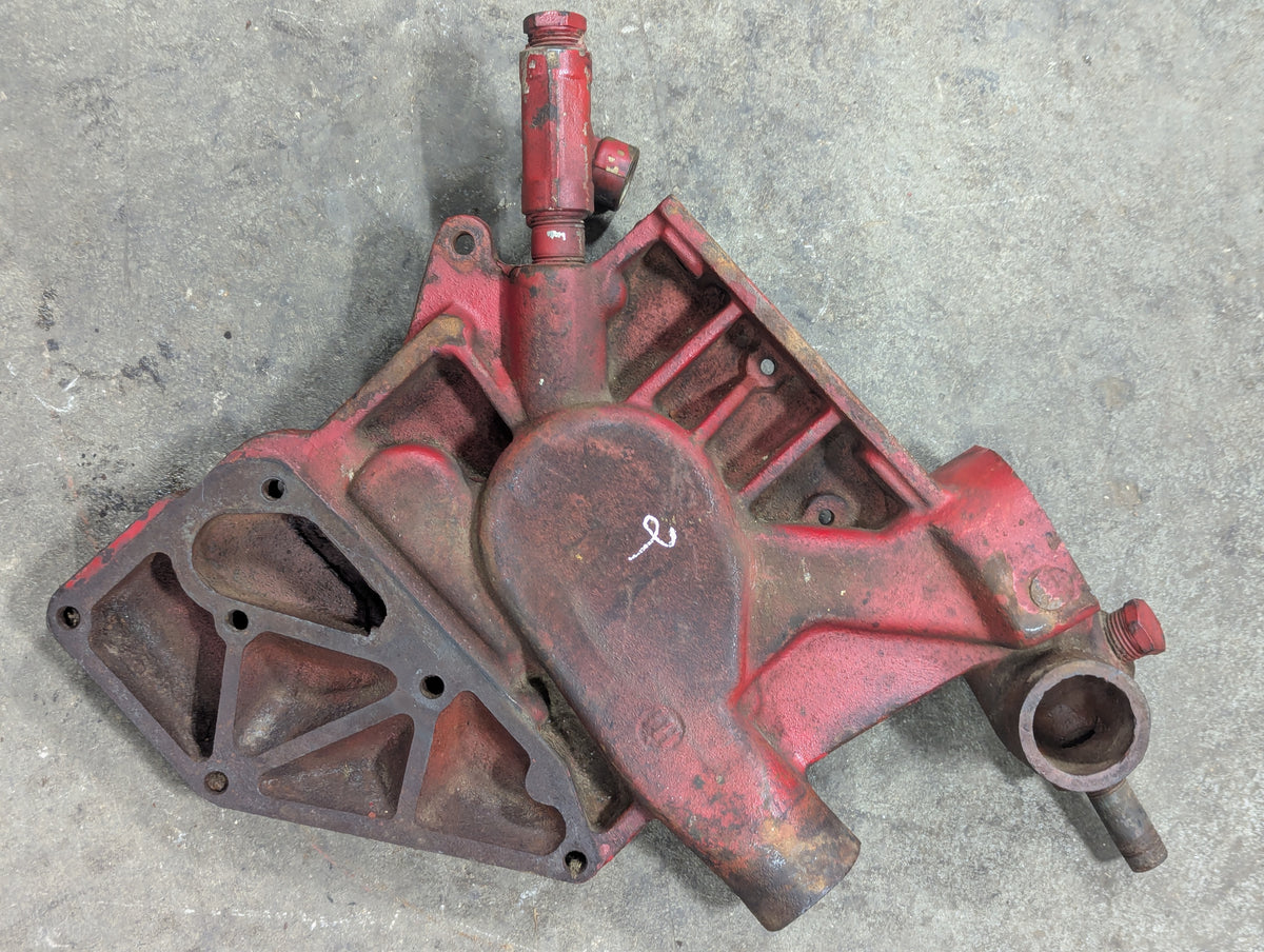 Water Pump Carrier IH International 3136678R2 USED
