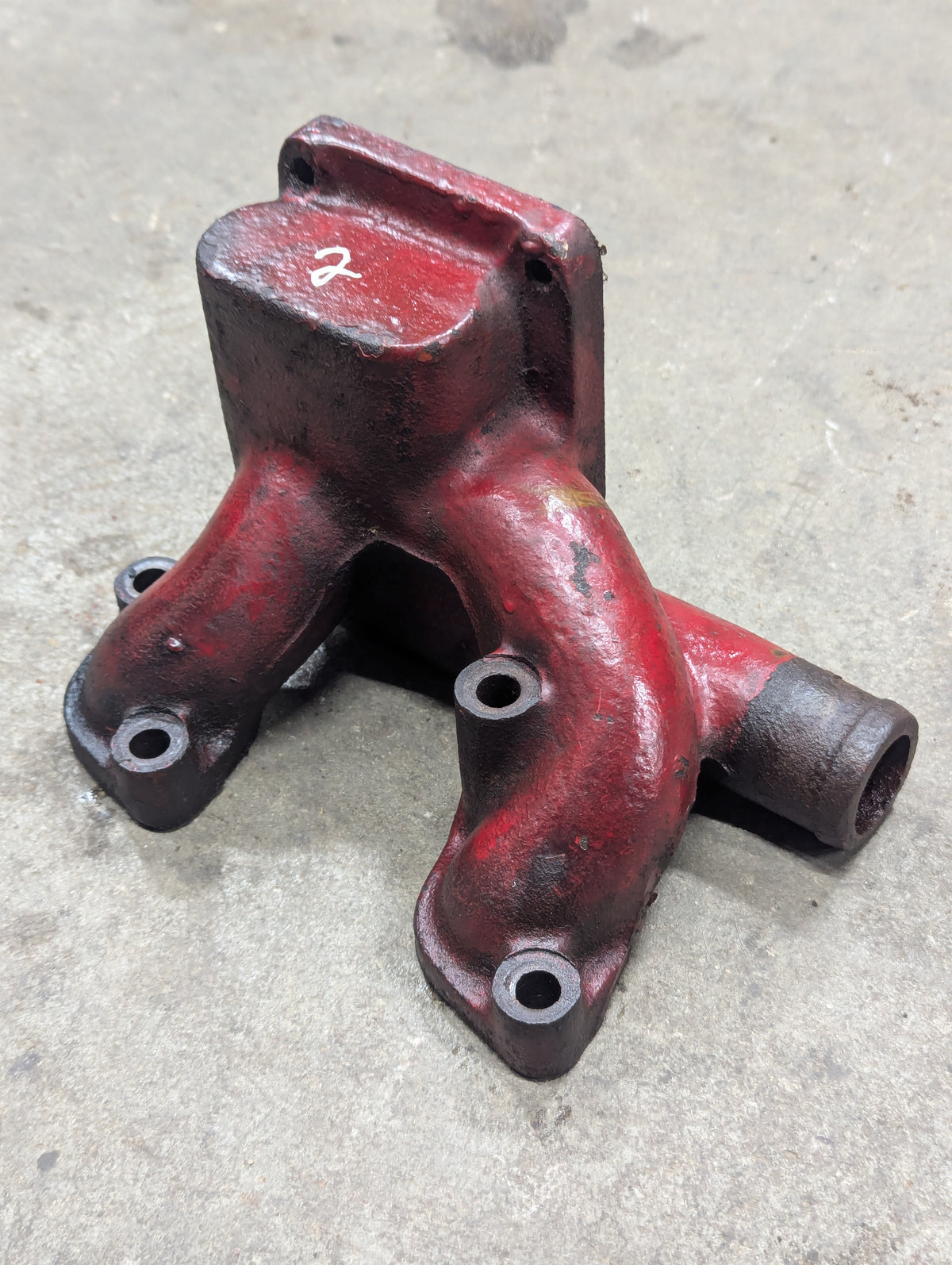 Thermostat Mounting Elbow IH International 601549C11 326817R1 USED