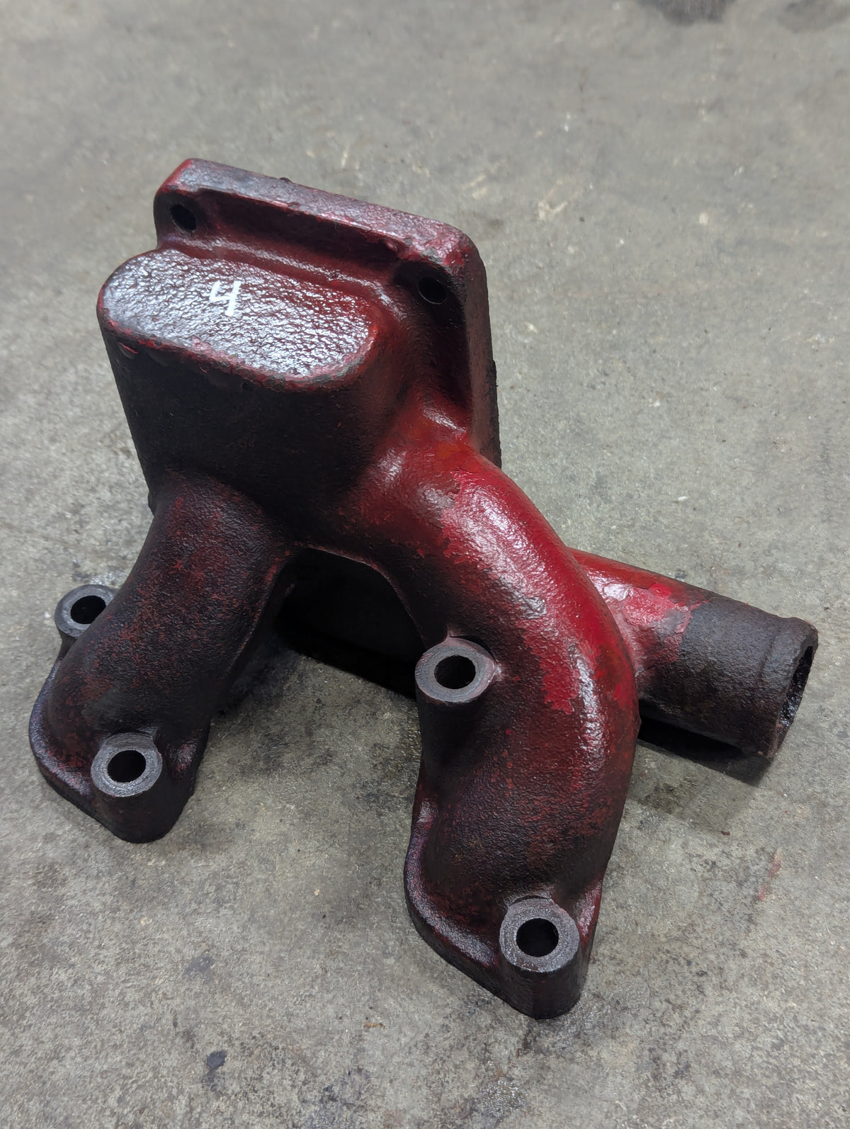 Thermostat Mounting Elbow IH International 601549C11 326817R1 USED