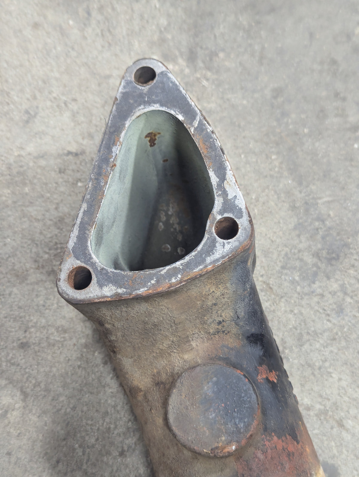 Water Pump Elbow IH International 651055C2 USED