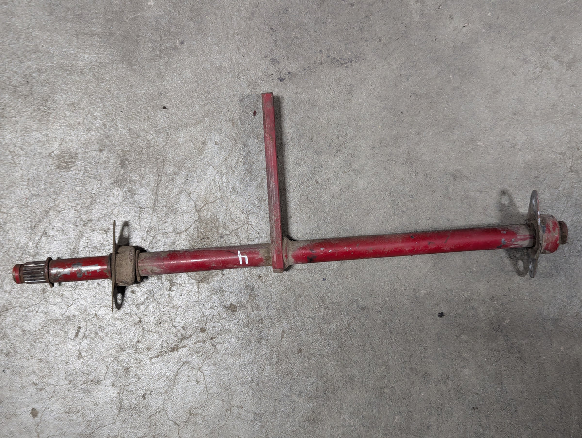PTO Lever Pivot Shaft IH International 104244C1 USED