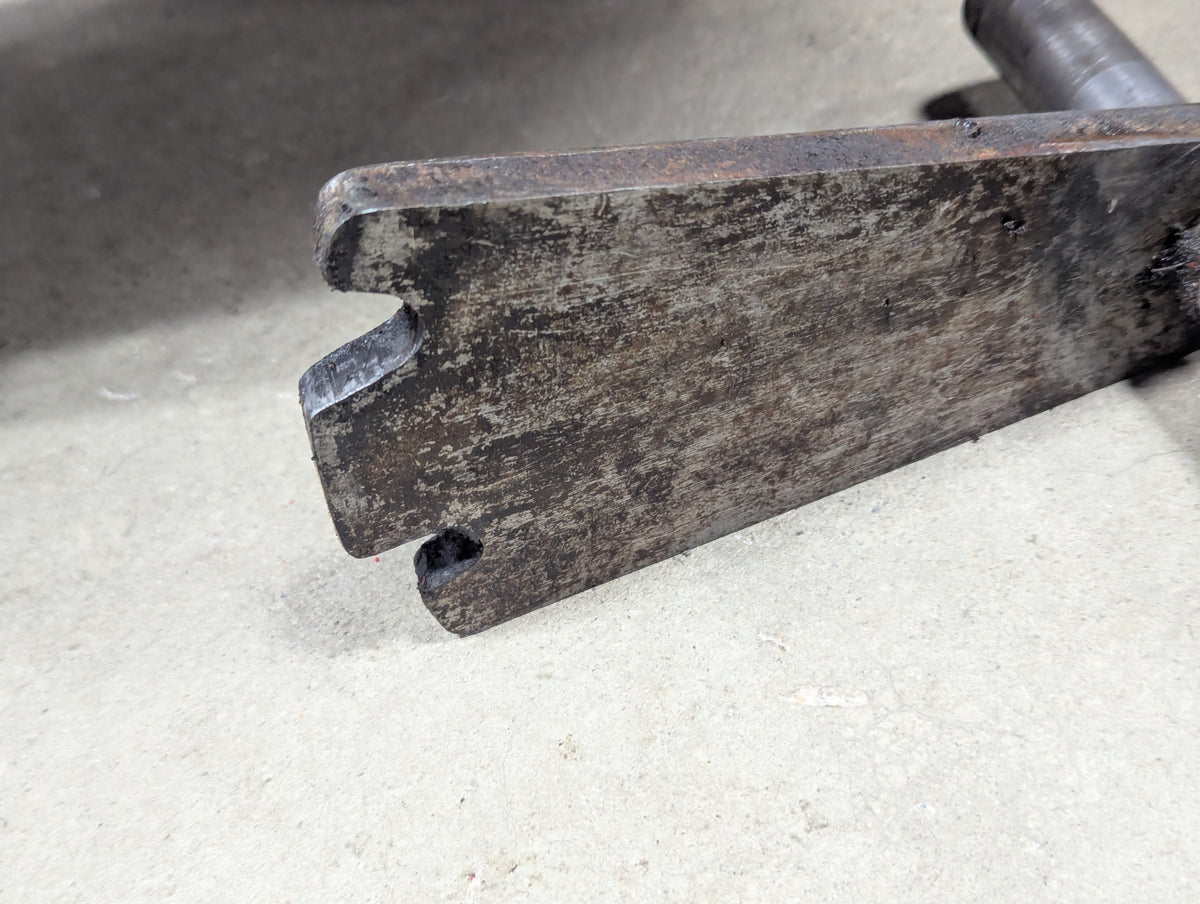 Park Shift Plate Shaft IH International 104880C1 USED