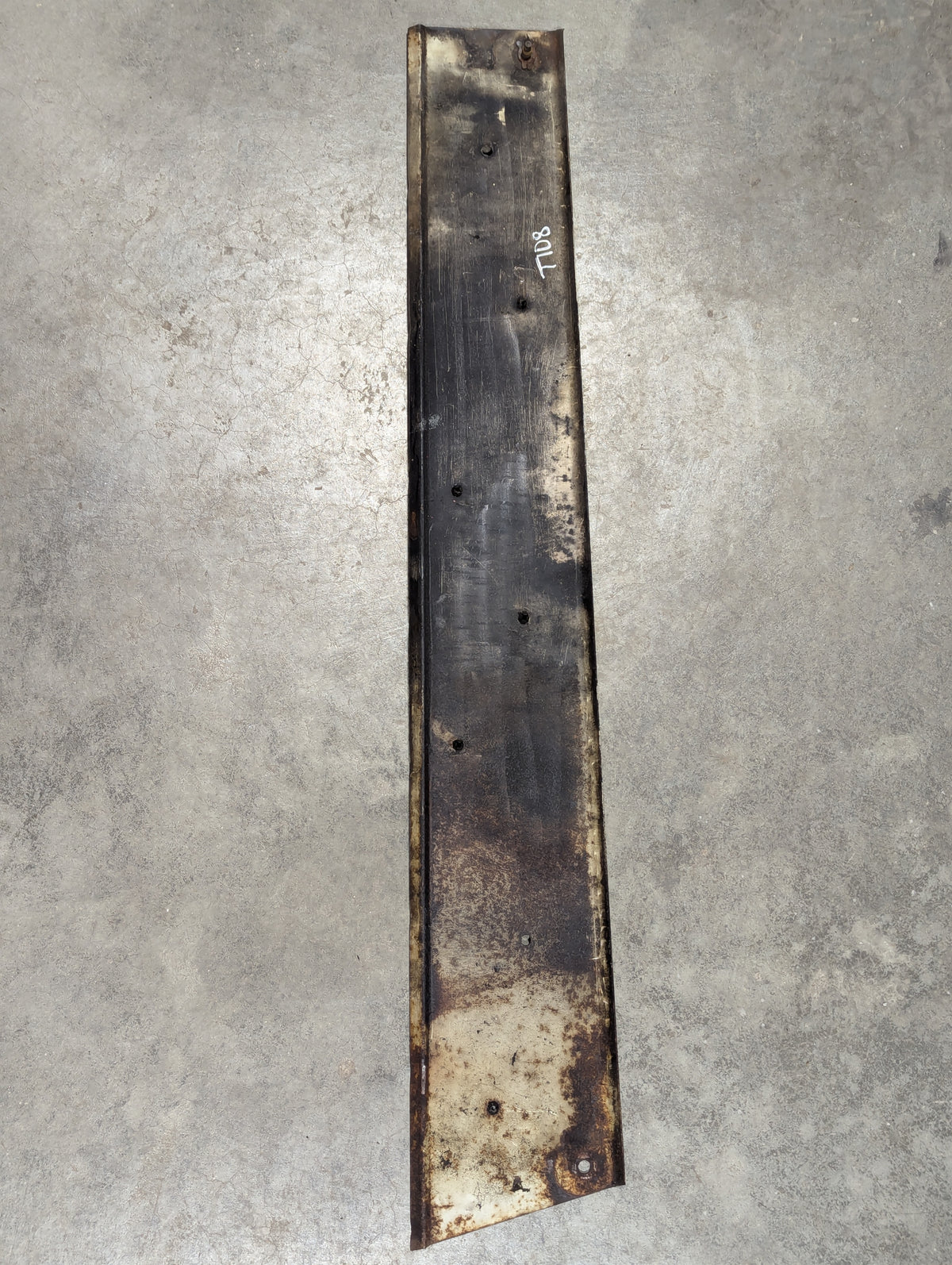 Right Front Hood Side Panel IH International 378634R1 USED