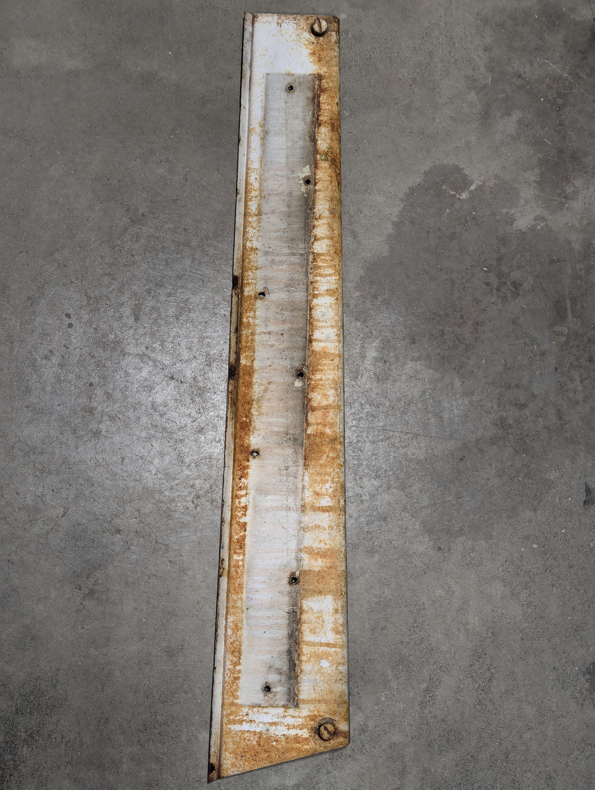 Left Front Hood Side Panel IH International 378633R1 USED