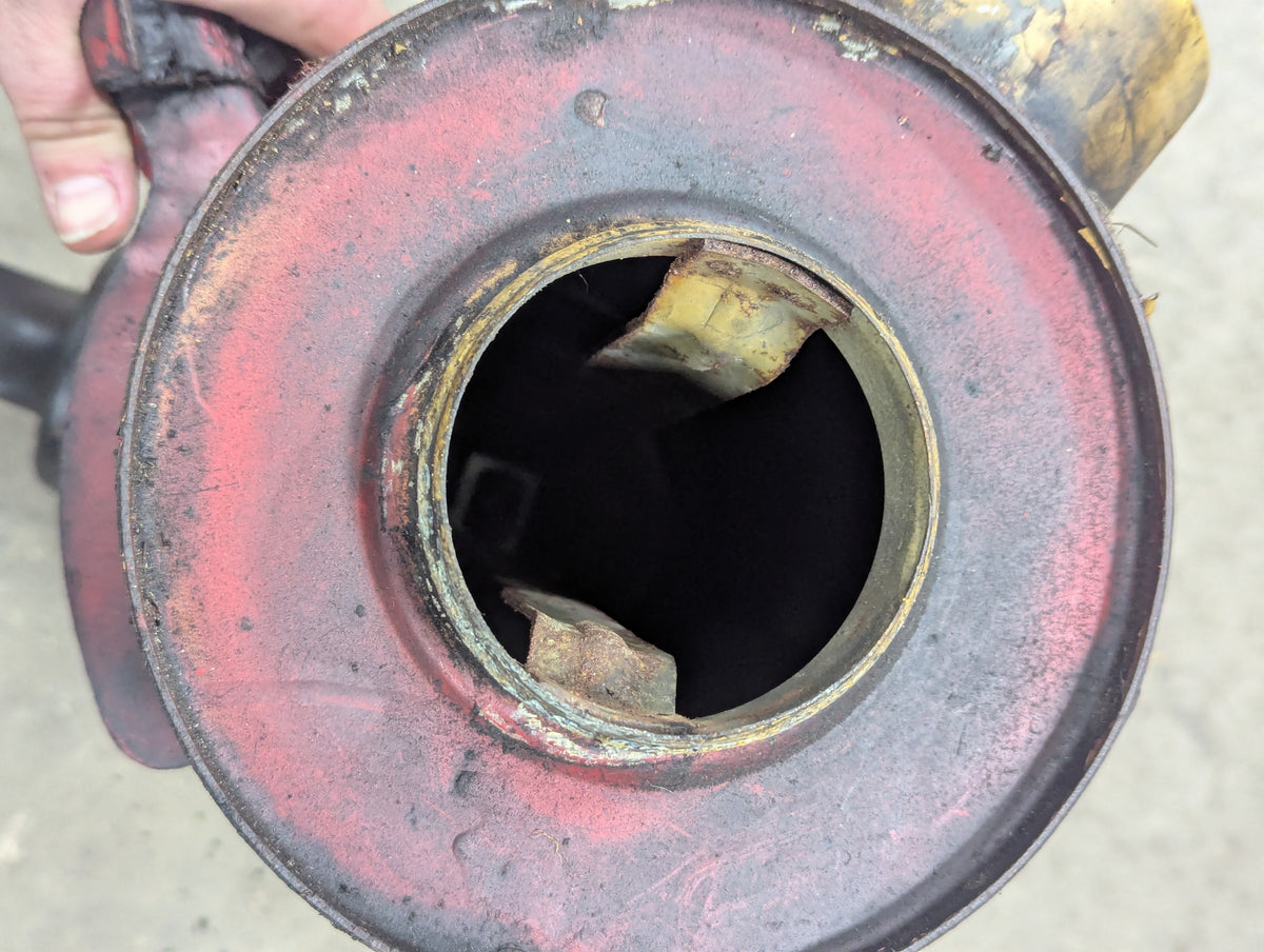 Air Cleaner Assembly IH International 380747R94 USED