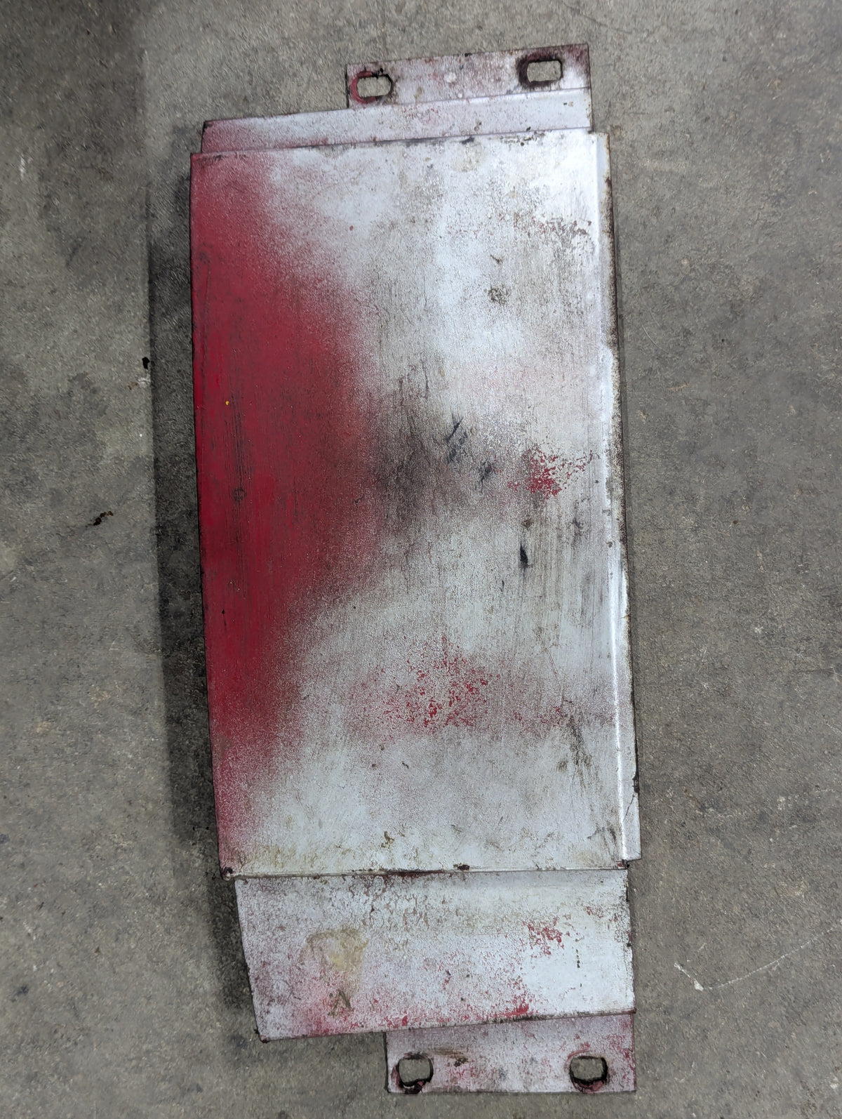 Pre-cleaner Baffle IH International 398746R1 USED