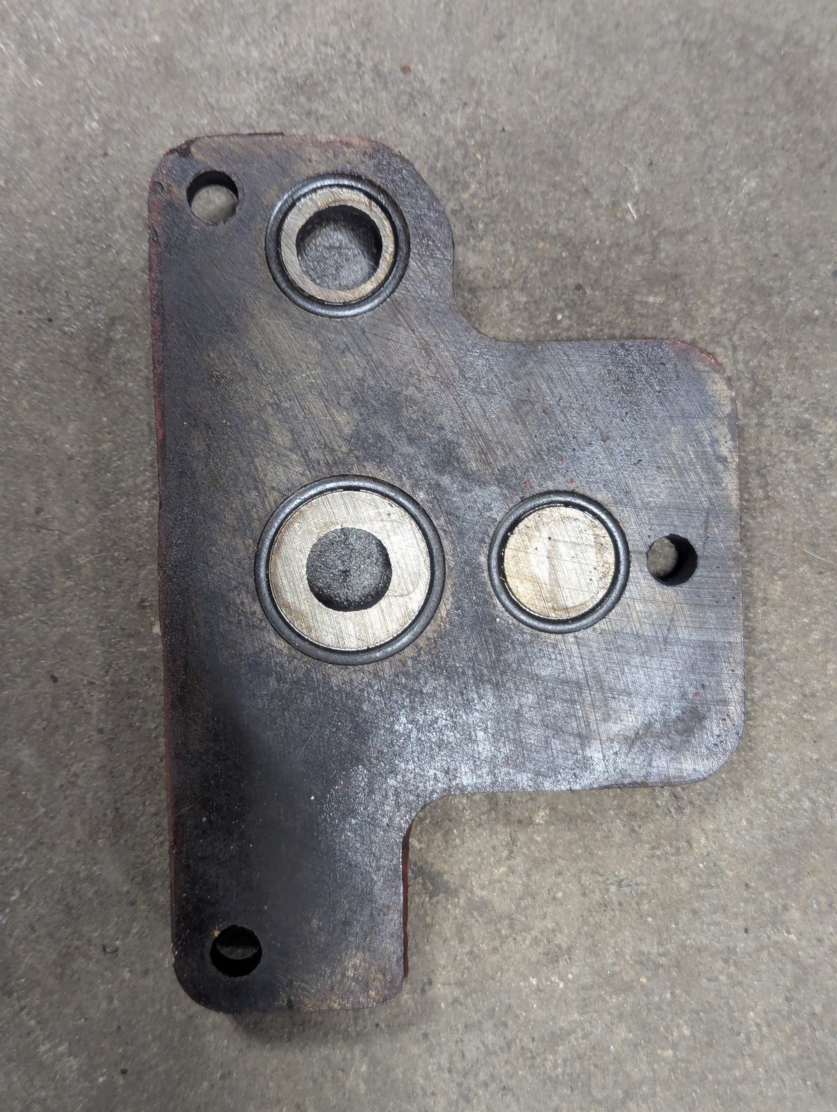 Remote Auxiliary Valve Outlet Cover IH International 376023R3 USED