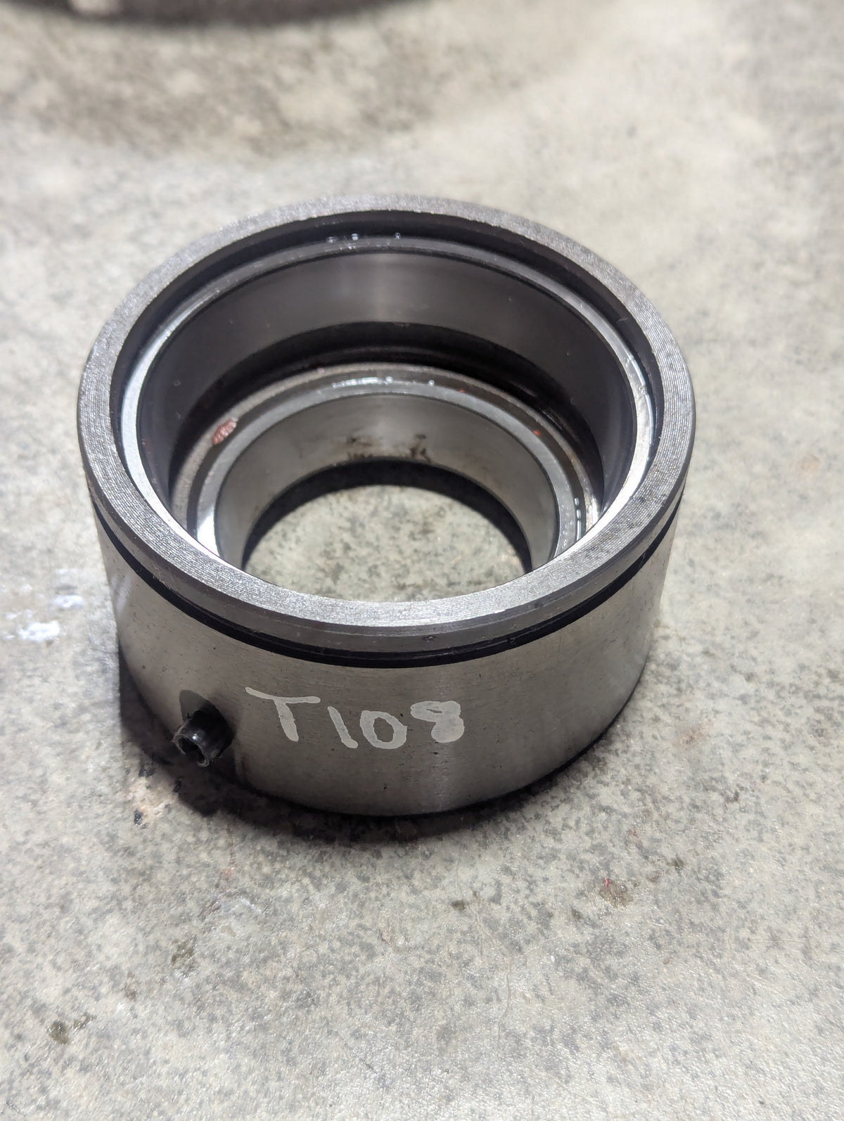 Countershaft Rear Bearing Cage IH International 380274R11 USED