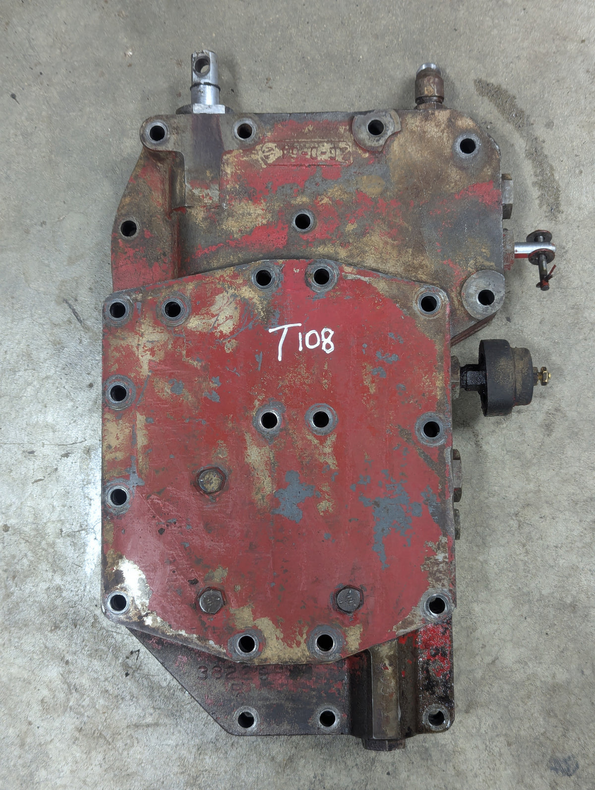 MCV Multiple Control Valve IH International 382293R92 USED