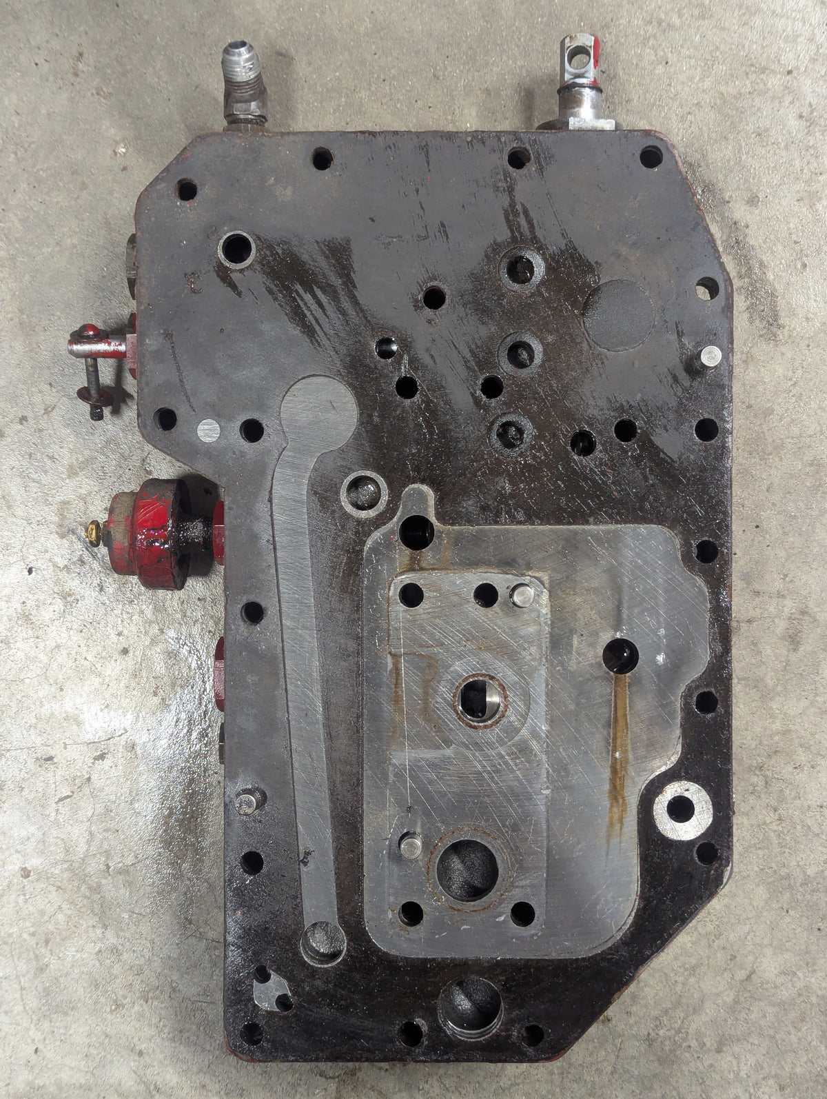 MCV Multiple Control Valve IH International 382293R92 USED