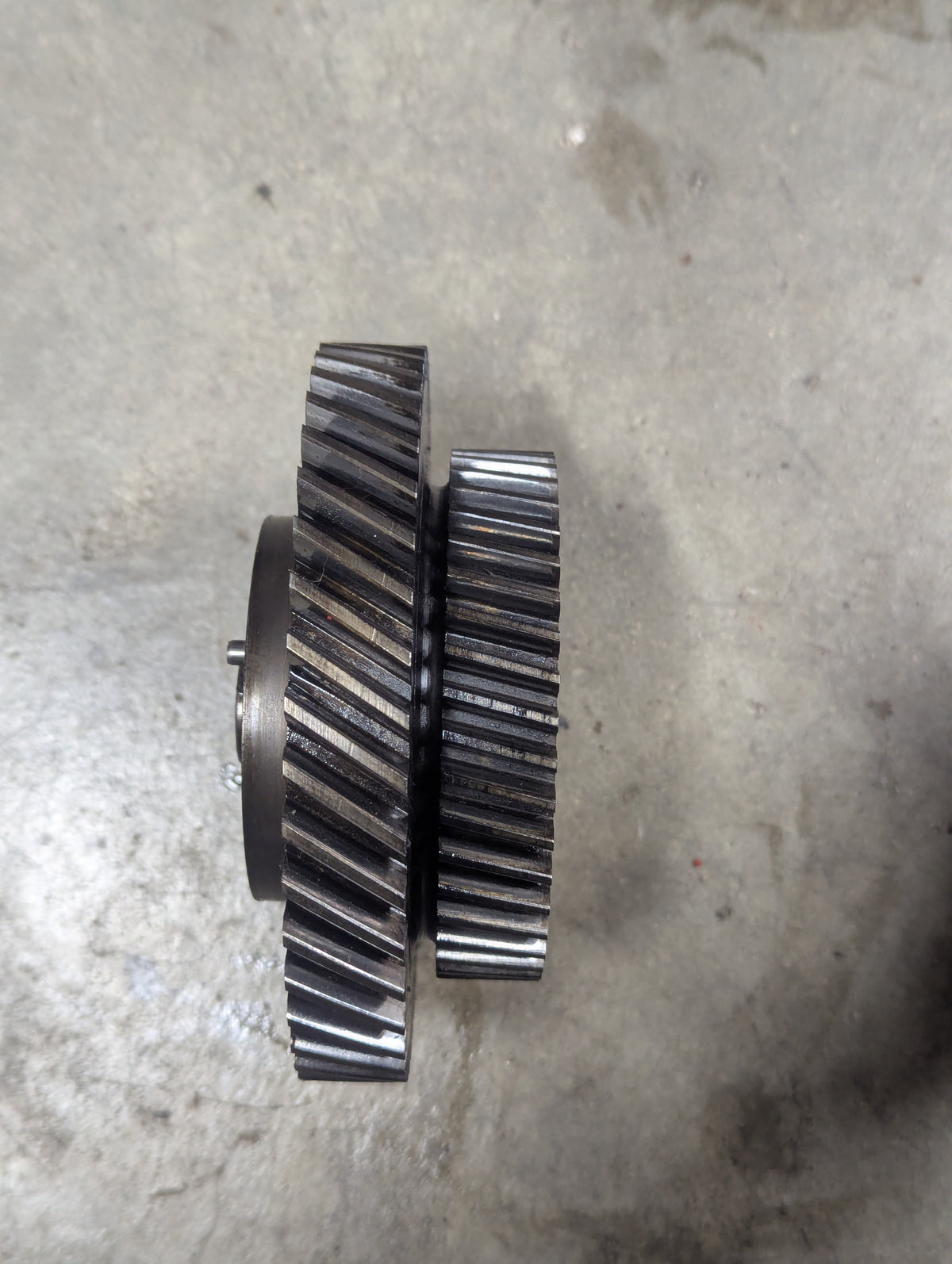 Idler Gear Assembly IH International 278263R11 367580R11 USED