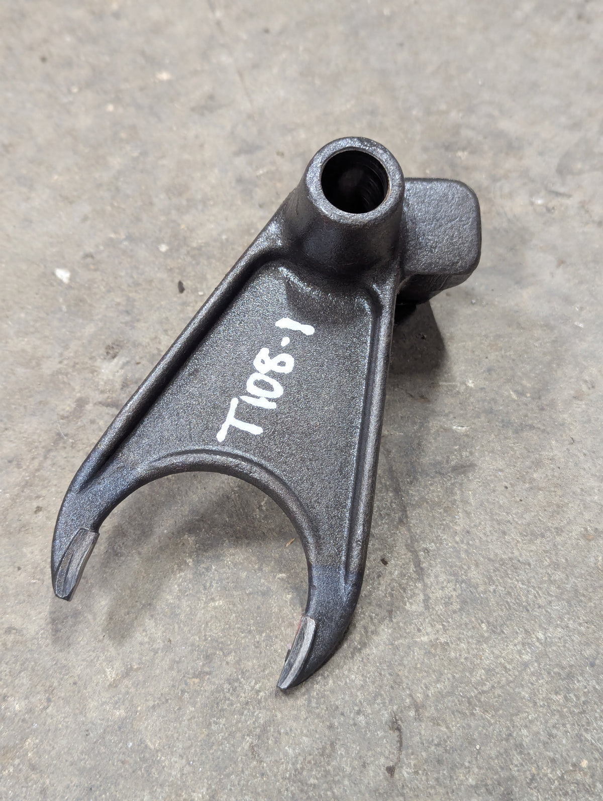 Speed Shift Fork IH International 380123R21 USED