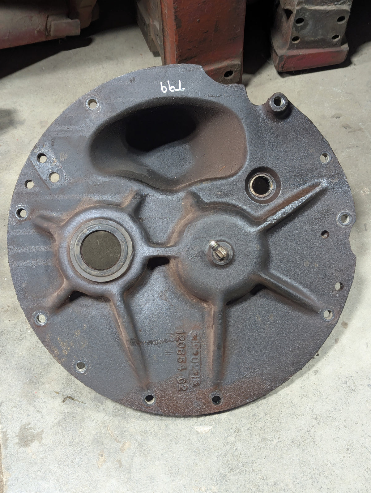 Front Bearing Support IH International 120654C2 148961C93 USED