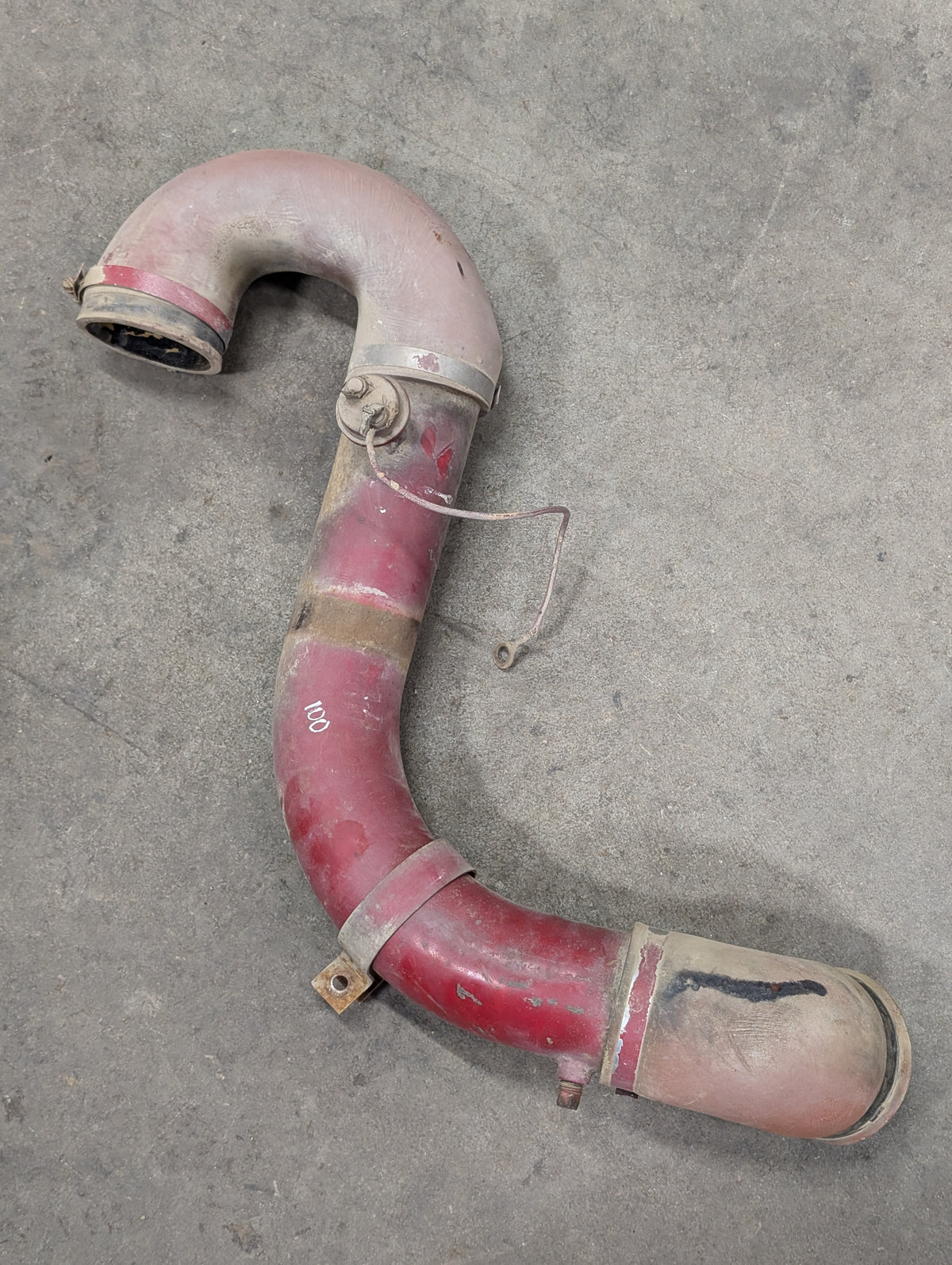 Air Cleaner Outlet Assembly IH International 532456R21 532449R1 532450R1 USED