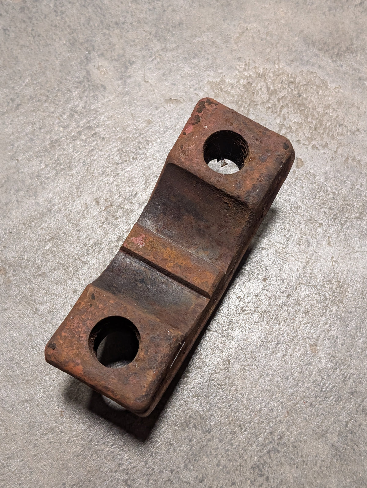 Rear Wheel Clamp IH International 389539R1 USED