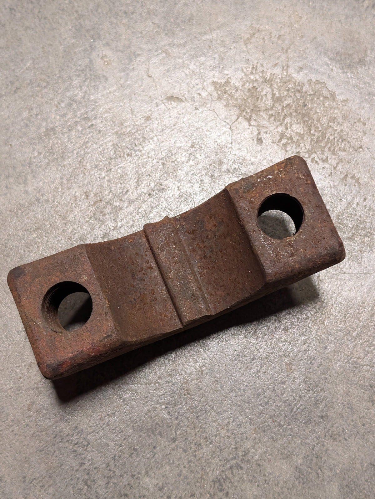 Rear Wheel Clamp IH International 389539R1 USED