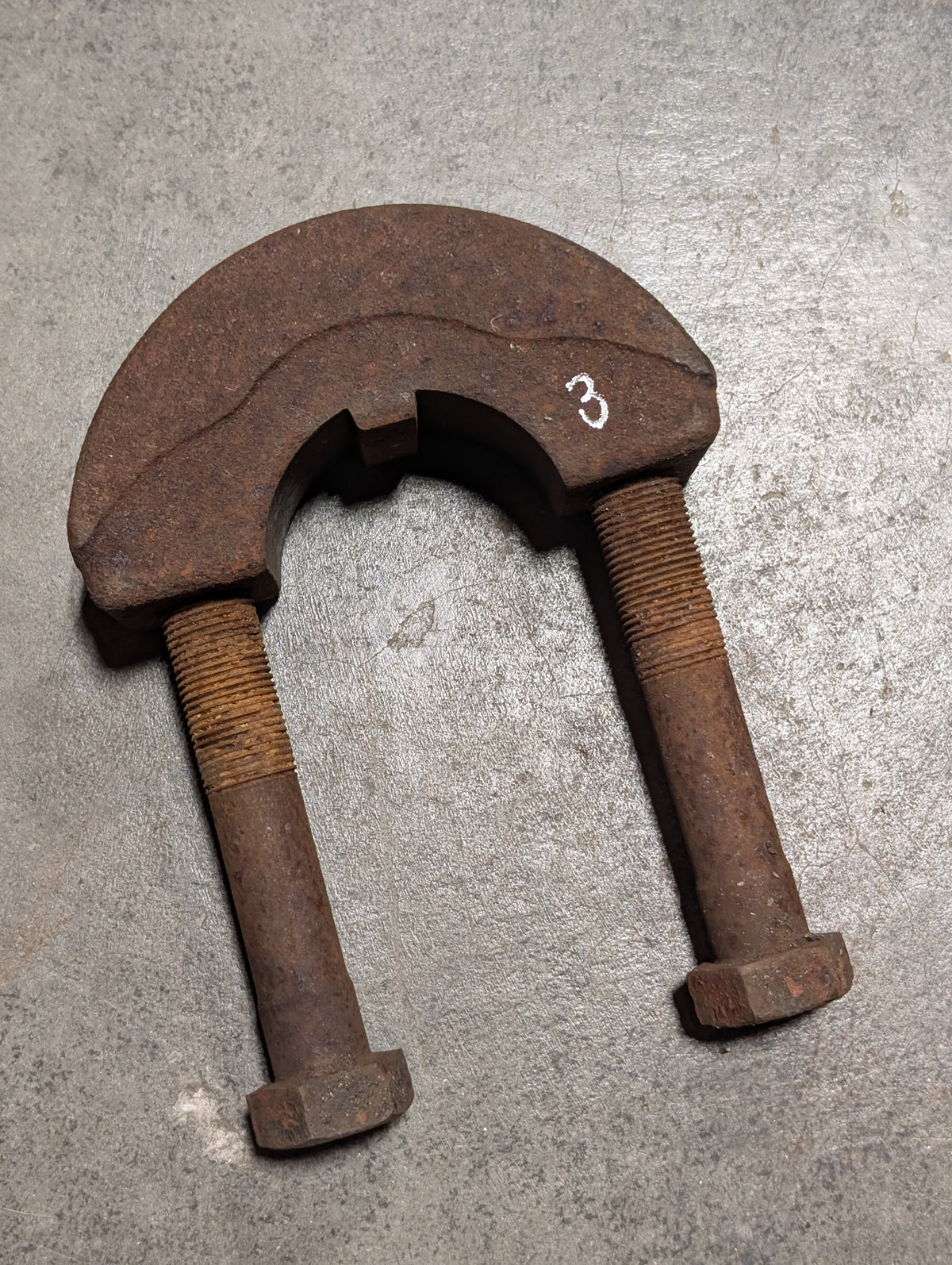 Rear Wheel Clamp IH International 389539R1 USED