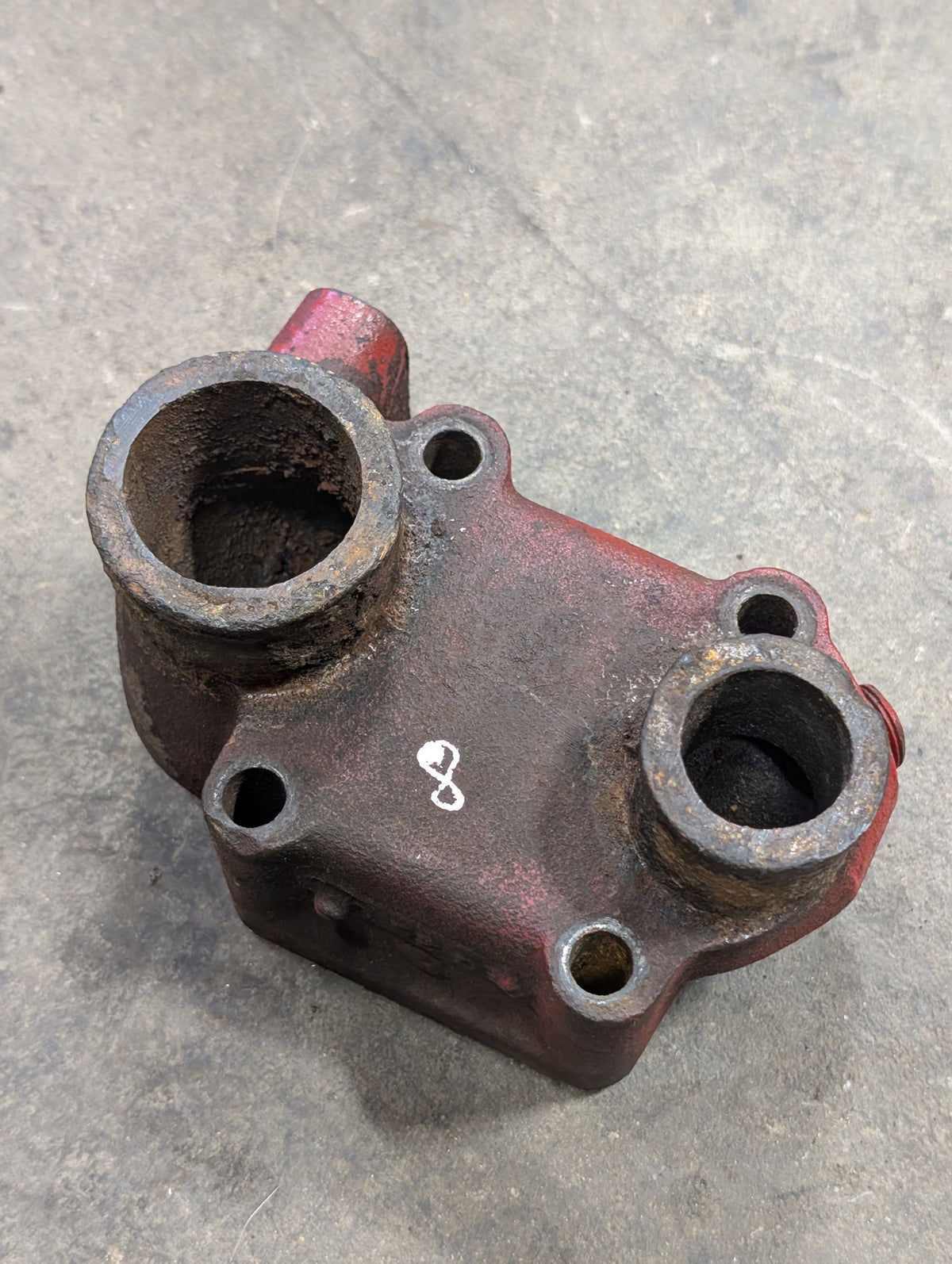 Thermostat Housing IH International 607256C1 607256C11 USED