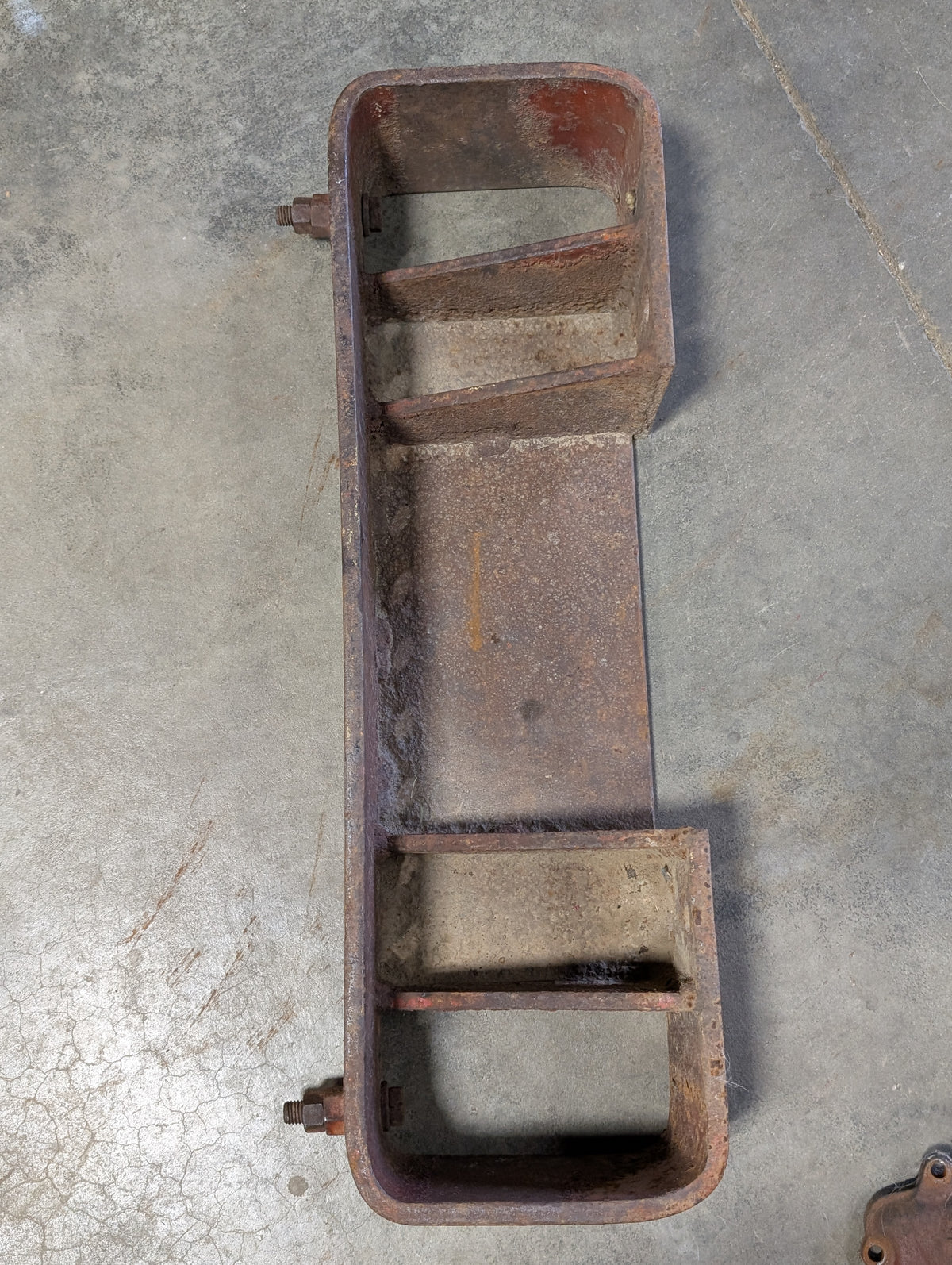 12 Hole Front Weight Bracket 394447R21 USED