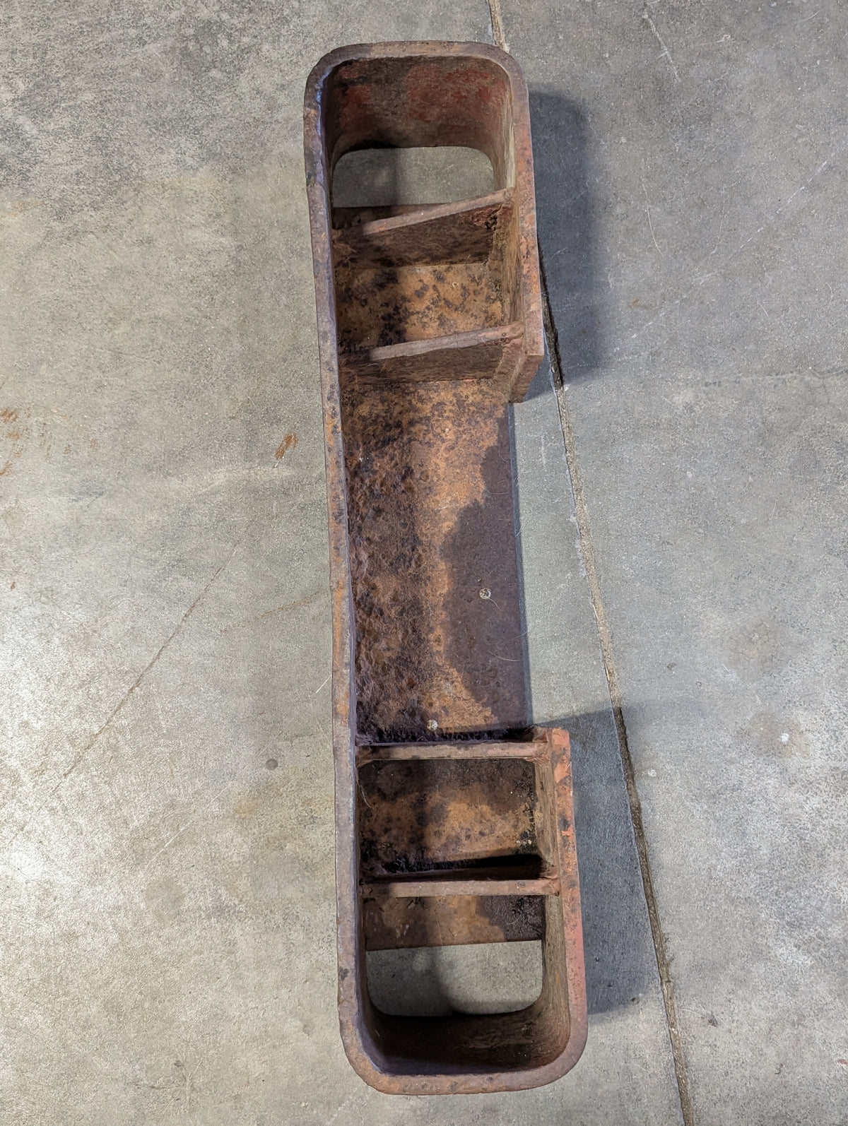 12 Hole Front Weight Bracket 394447R21 USED