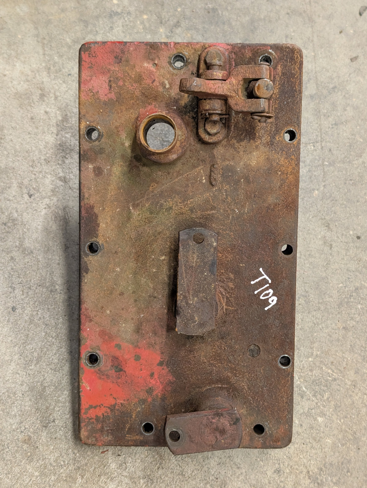 Range Cover & Shifting Assembly IH International 398298R41 USED