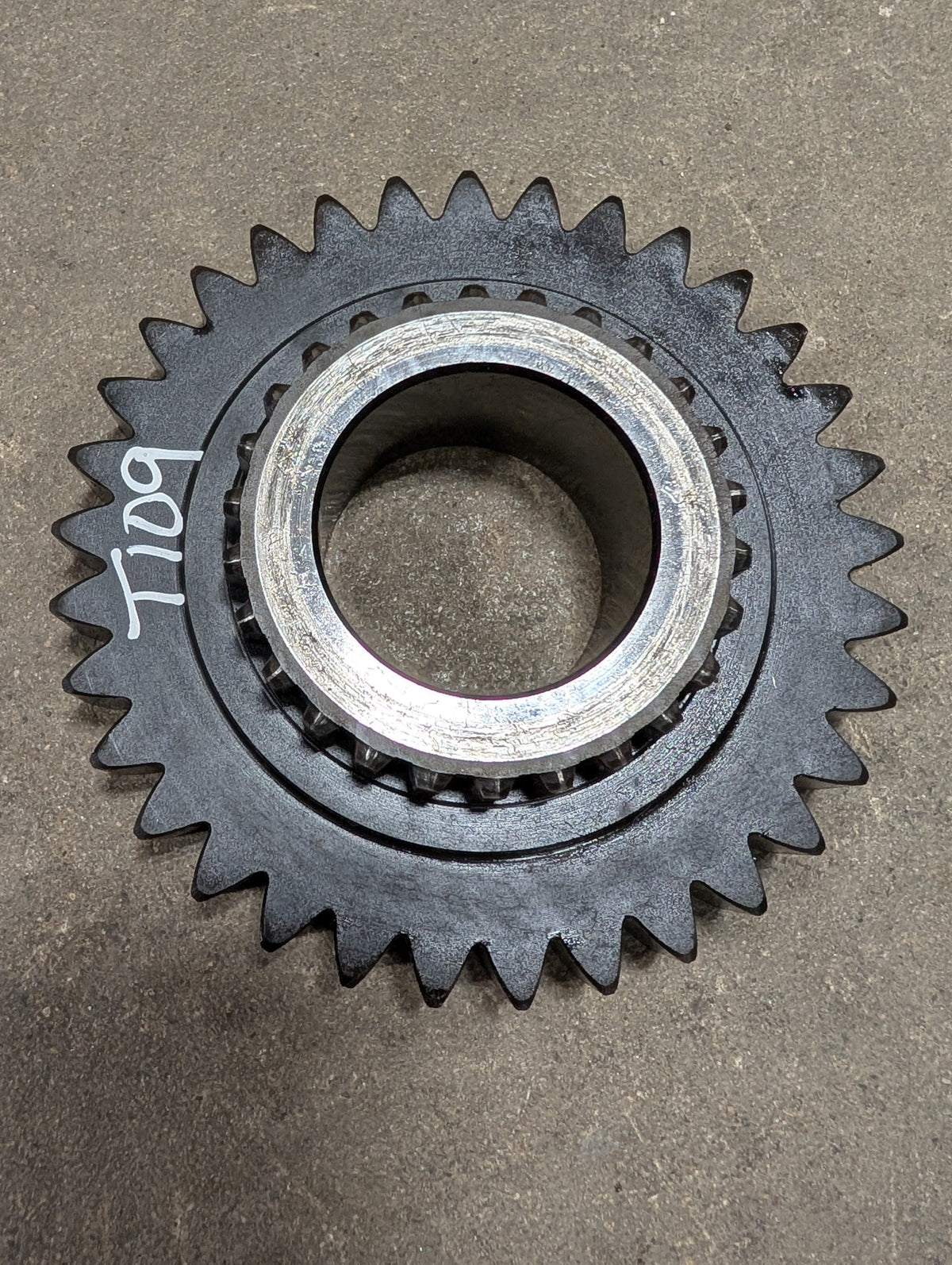 2nd Speed Driven Gear IH International 143963C1 USED