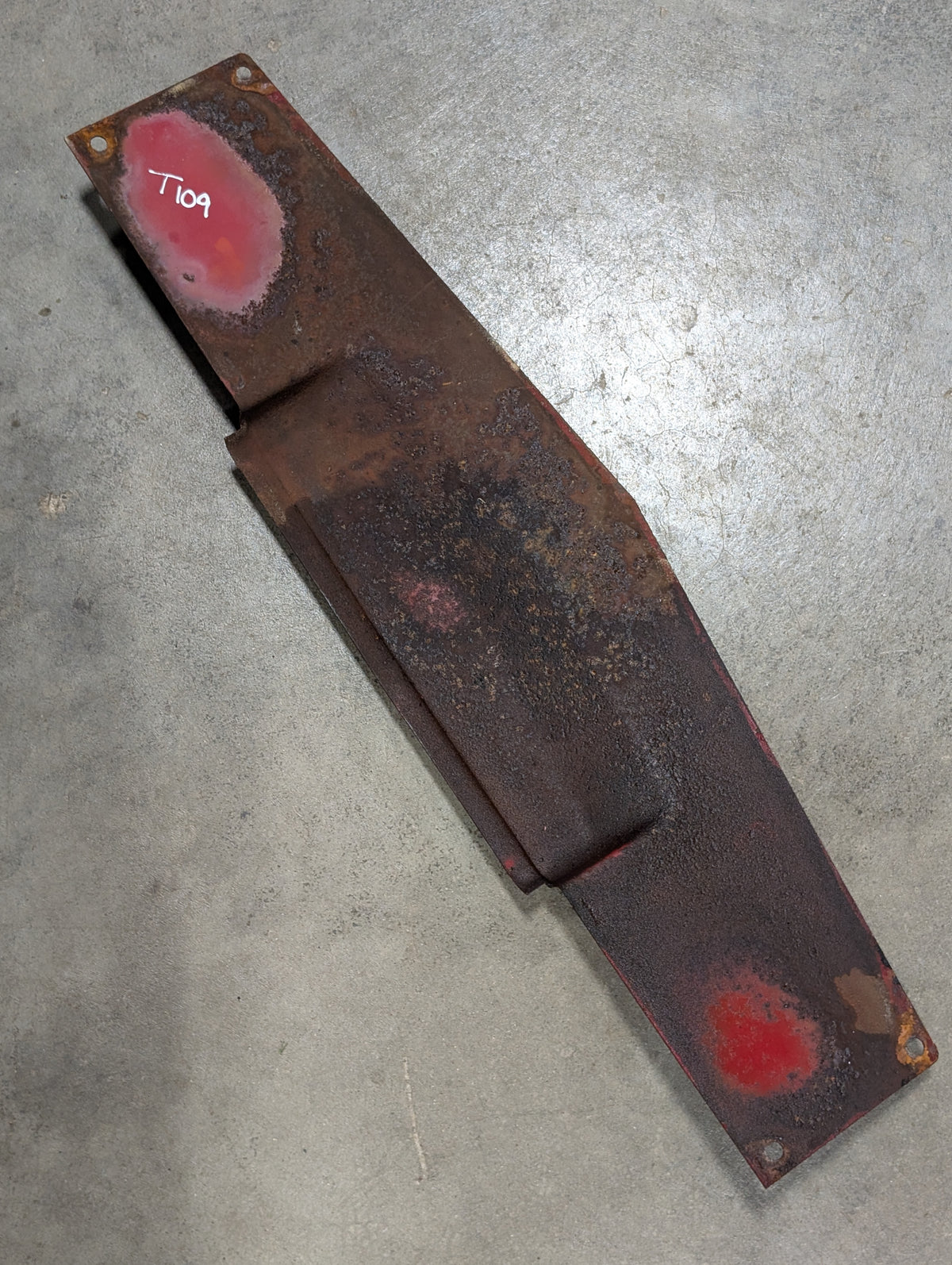 Headlight Support Cover IH International 531221R1 USED