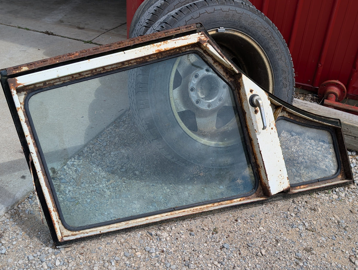 Right Cab Door IH International 117832C91 USED