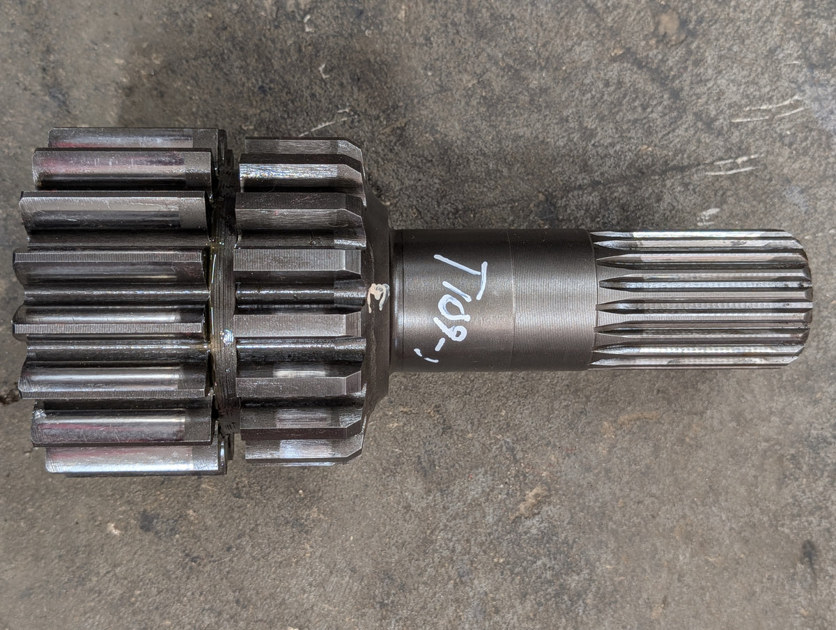 Sun Gear Shaft IH International 67221C1 USED