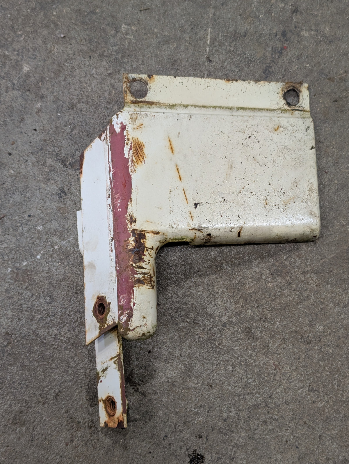 Left Lower Steering Housing IH International 531488R1 USED