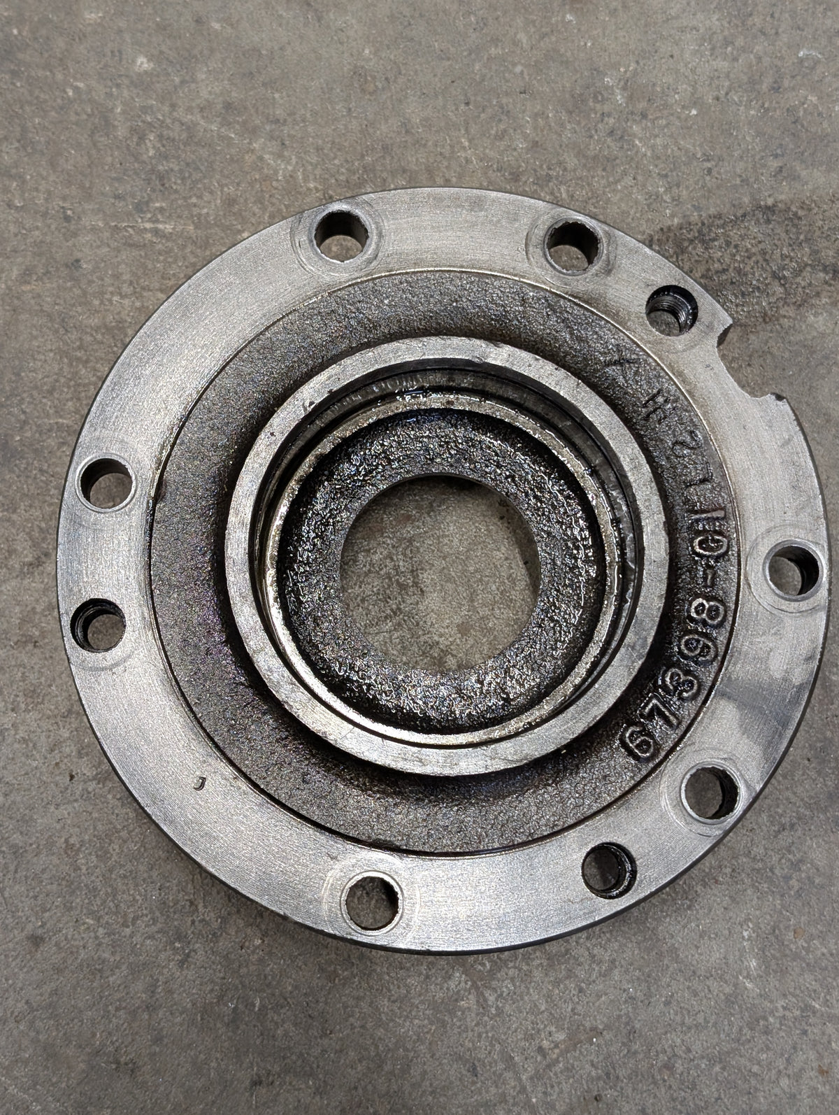 Left Differential Bearing Retainer IH International 67398C1 USED