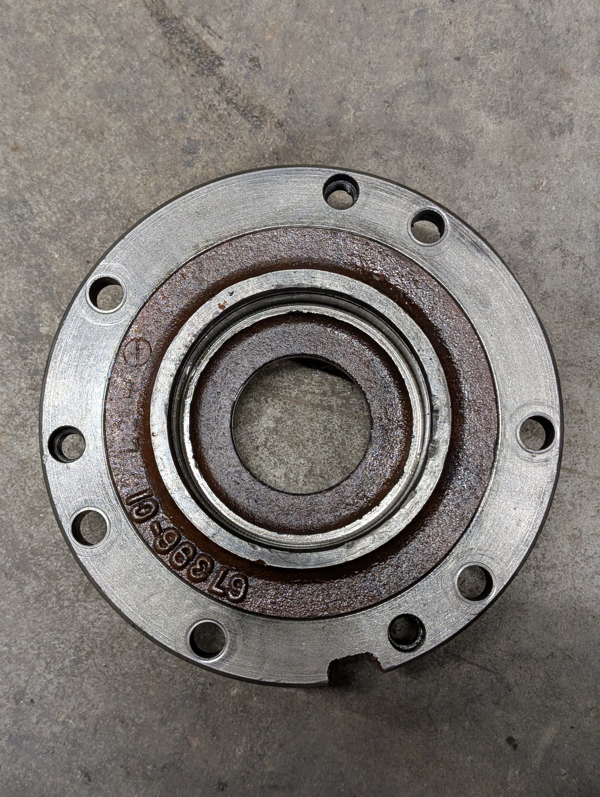 Right Differential Bearing Retainer IH International 67396C1 USED