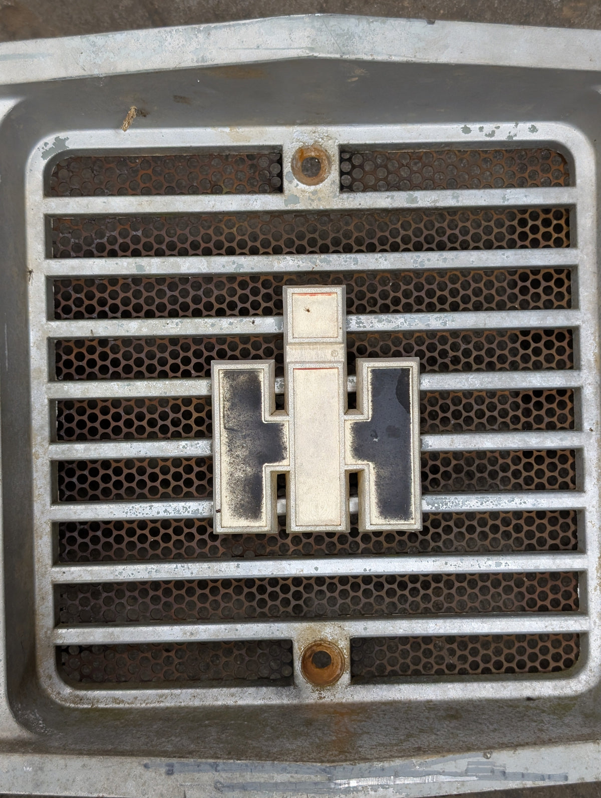 Front Headlight Support IH International 531217R1 USED