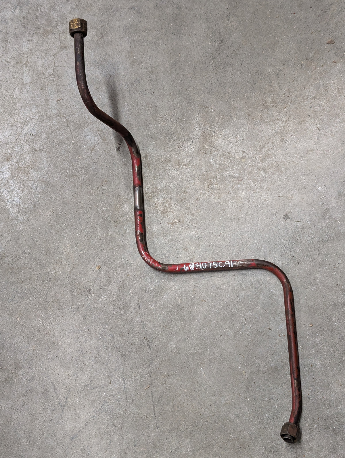 Fuel Pump to Filter Tube IH International 684075C91 USED