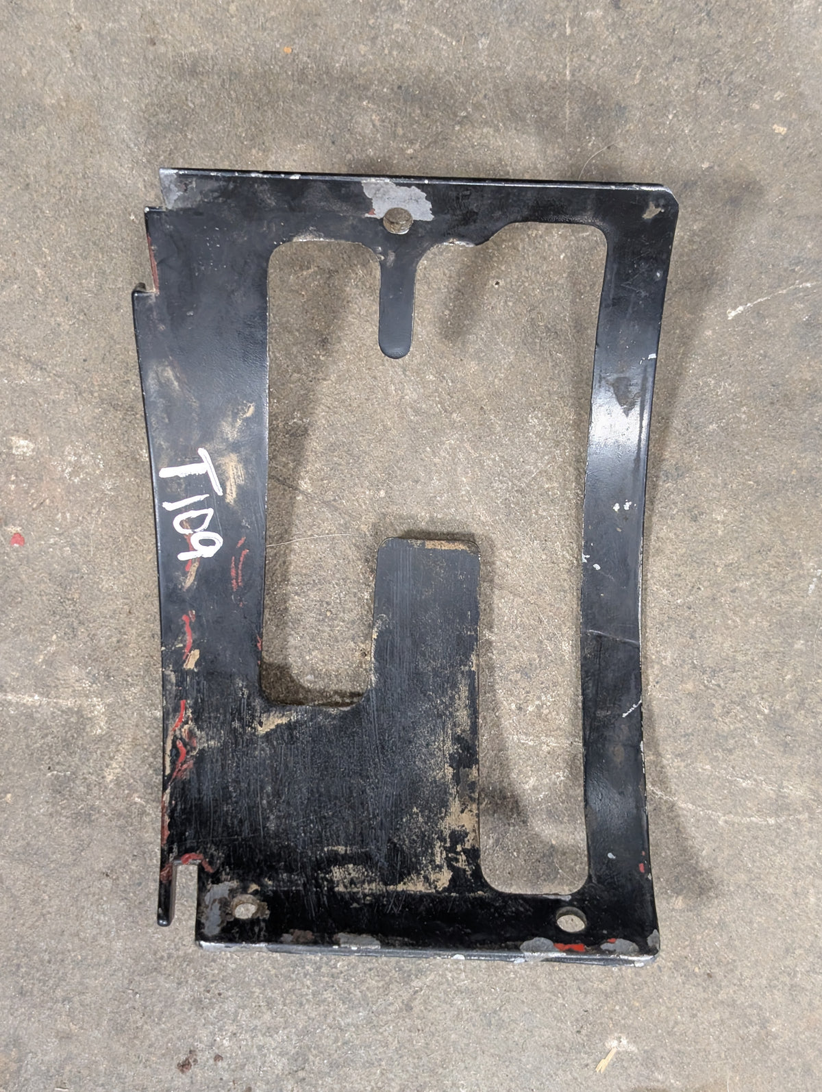 Shift Handle Top Cover IH International 68378C1 USED