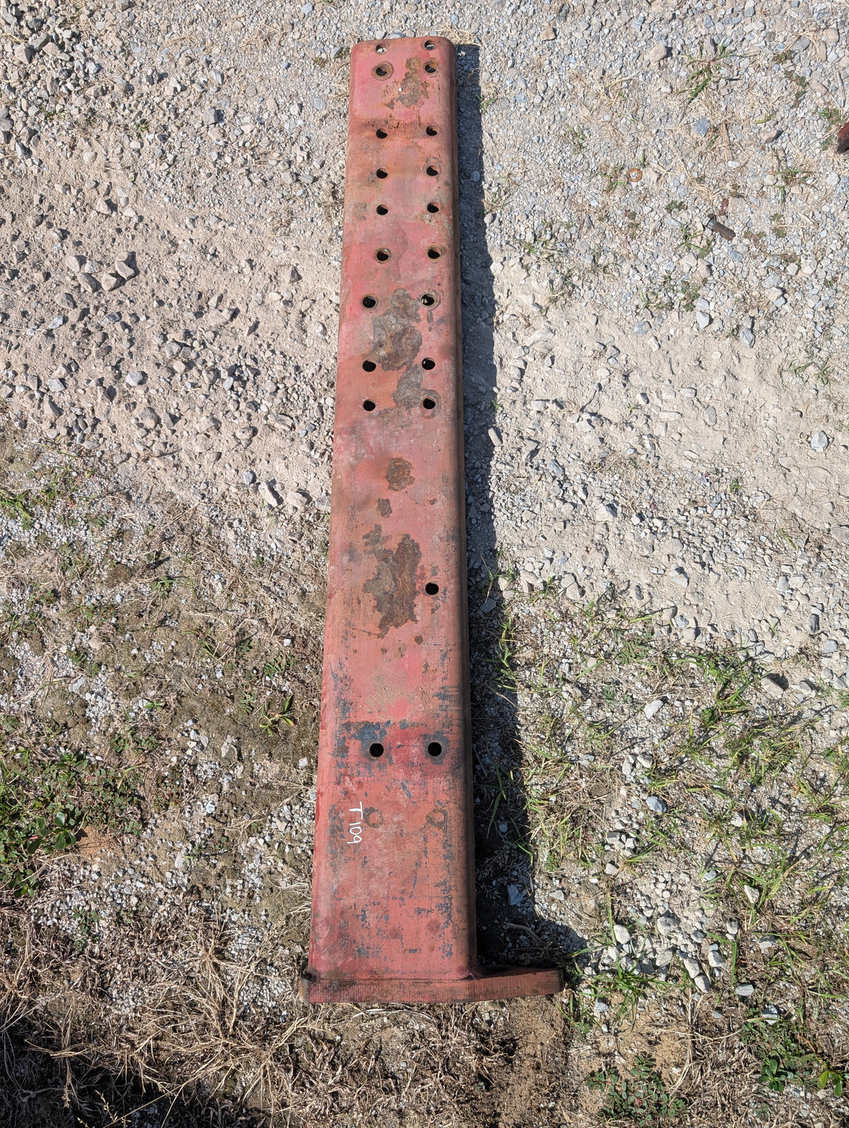 Left Frame Rail IH International 532316R5 USED