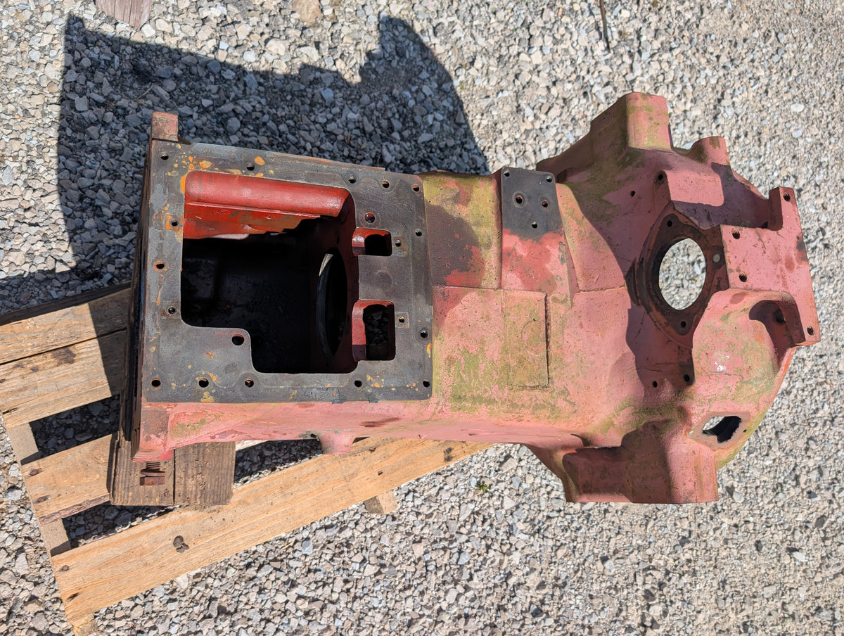Clutch Housing IH International 71831C91 USED