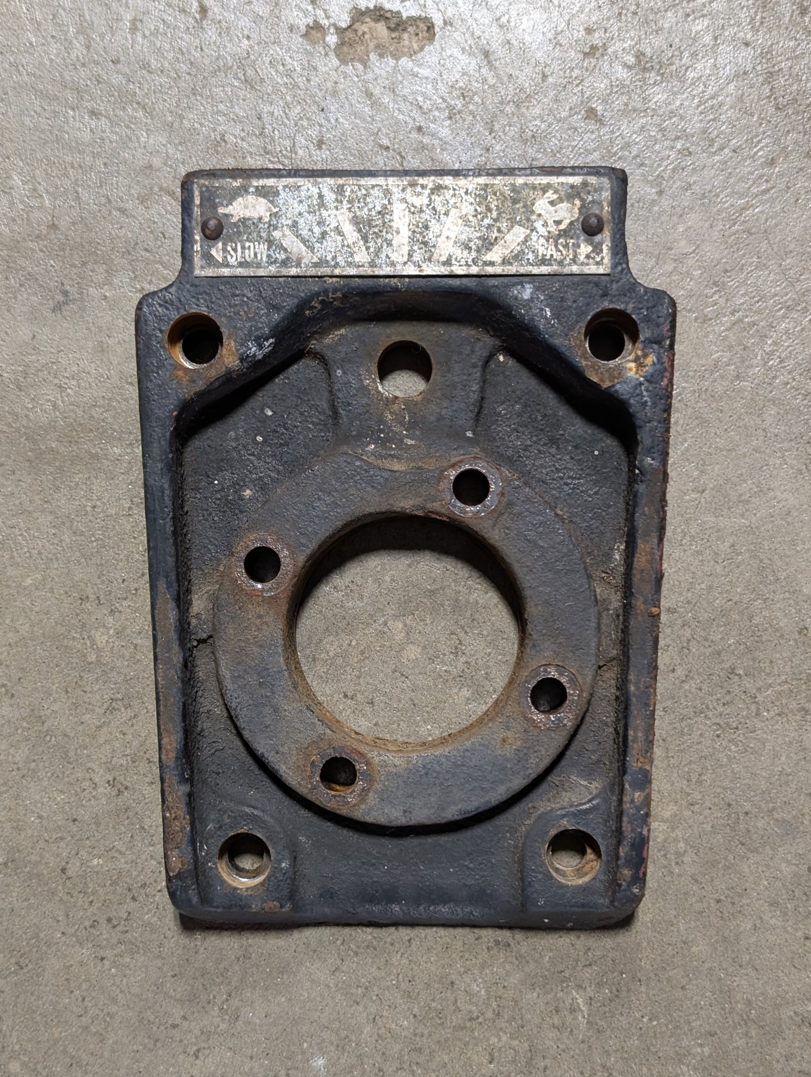Steering Gear Selector Support Cover IH International 531511R2 USED - Hines Equipment Repair & Parts