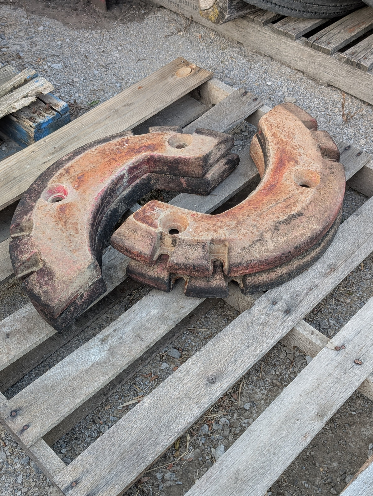 Split Rear Wheel Weight IH International 400078R2 USED