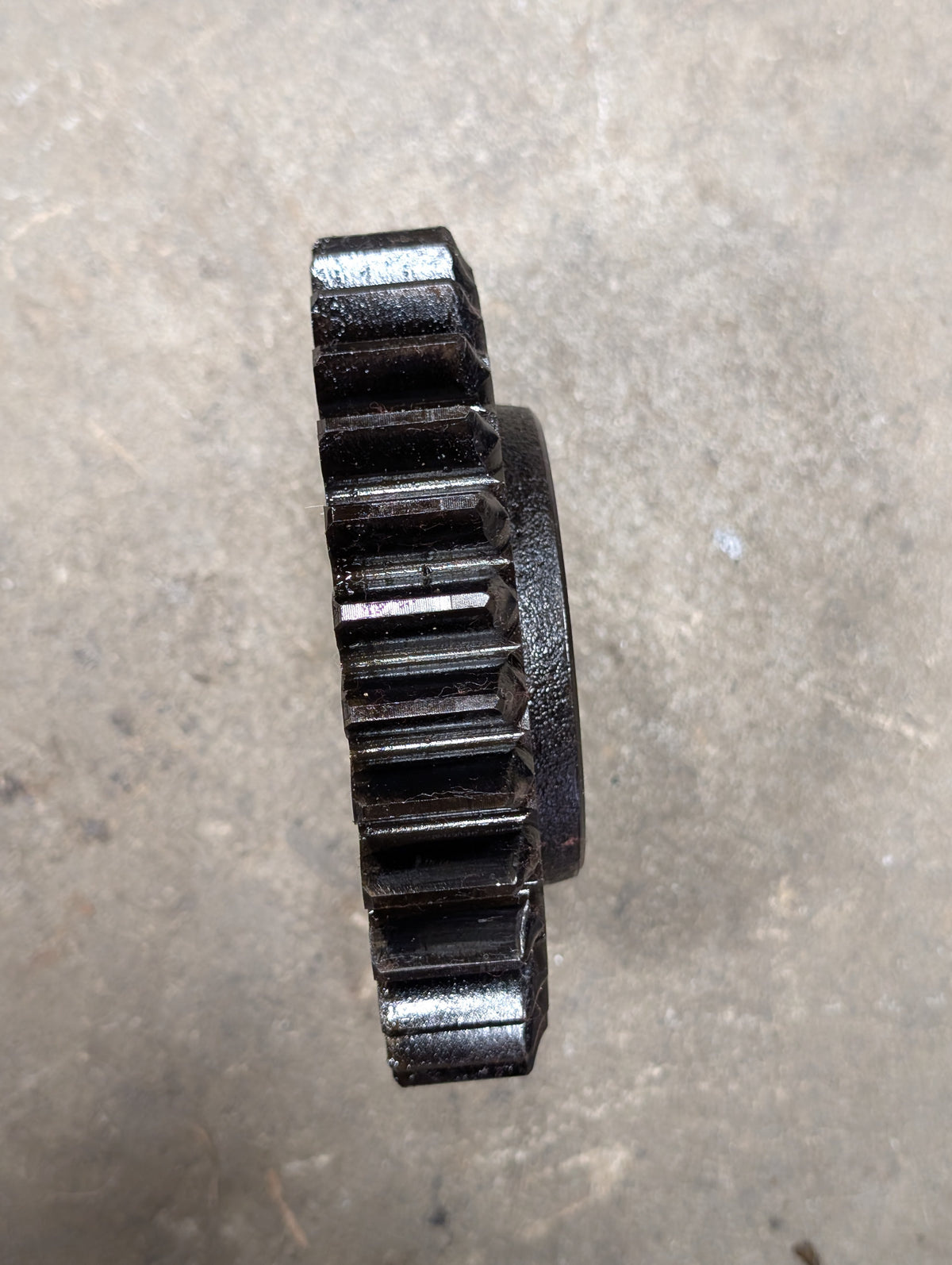 2nd Speed Drive Gear IH International 528672R1 USED