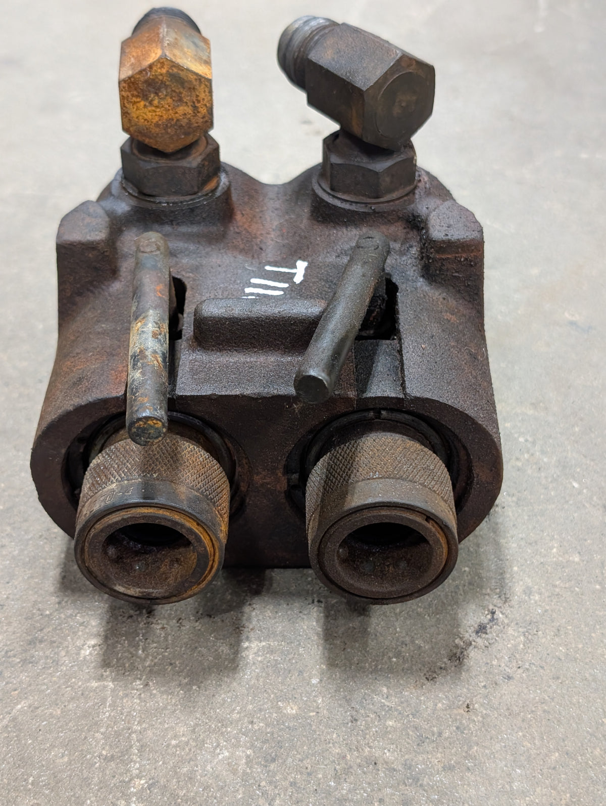 Breakaway Coupler IH International 544786R95 USED