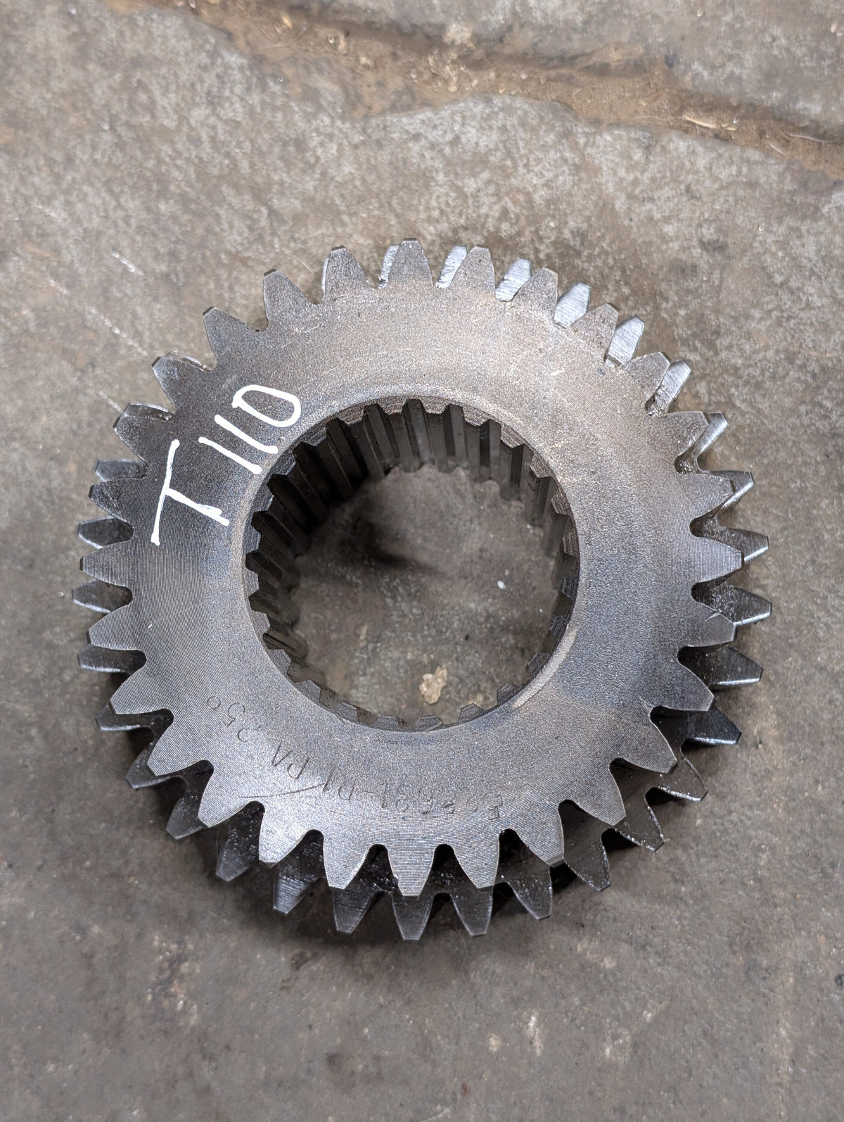 Lo Drive Gear IH International 528681R1 USED